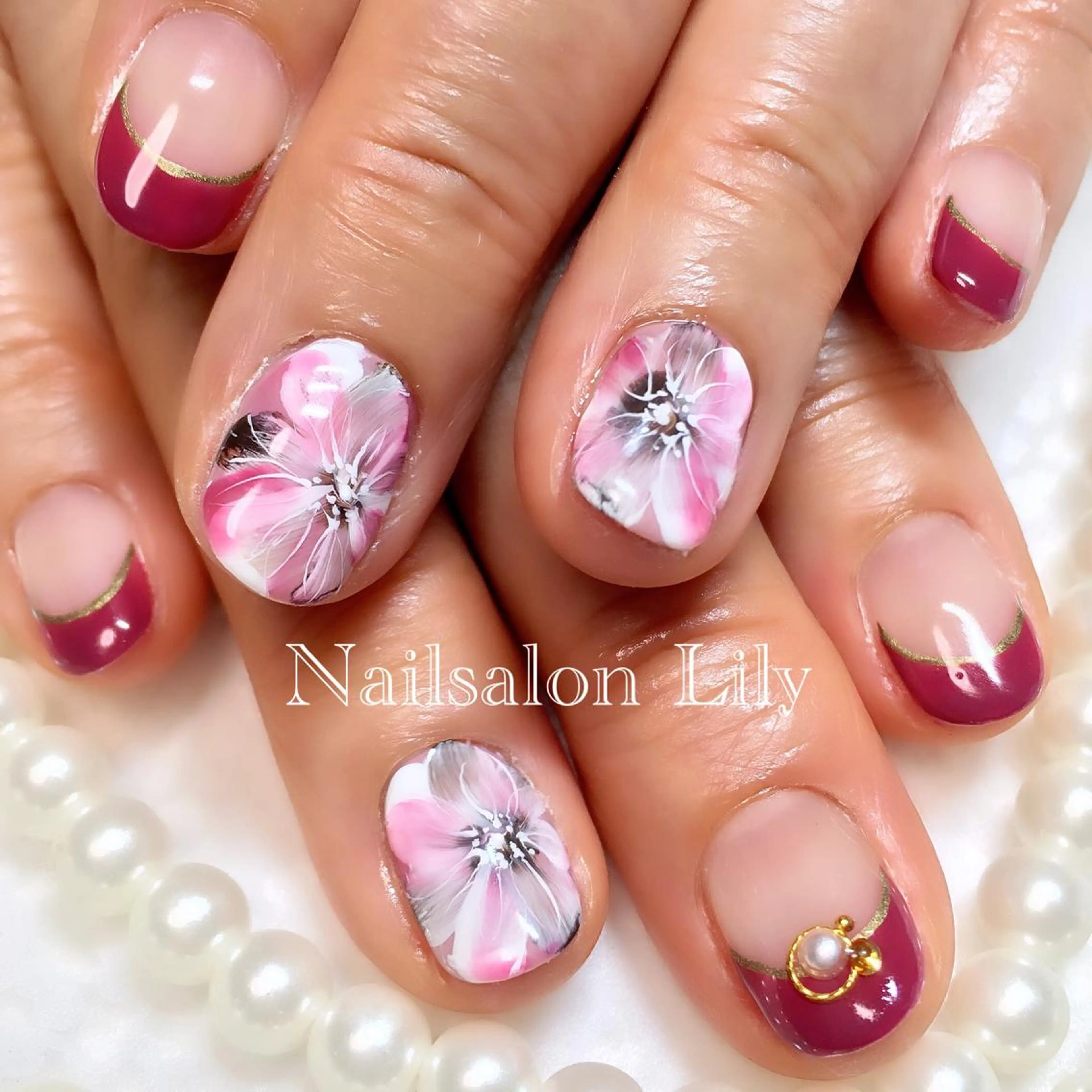 ネイル フラワーネイル ニュアンスネイル Nailsalon Lilyのネイルデザイン
