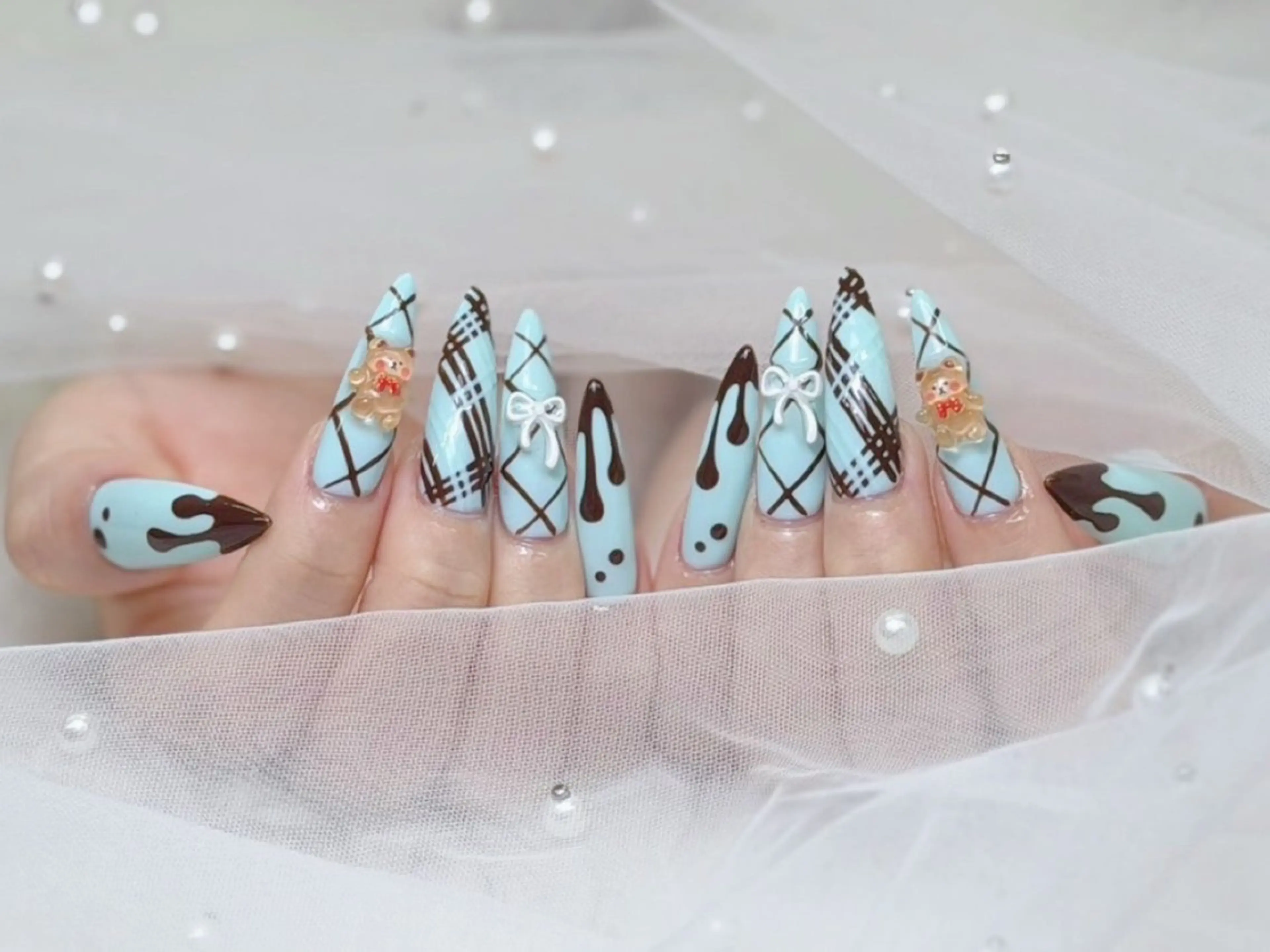 ネイル lucky nail 歌舞伎町のネイルデザイン