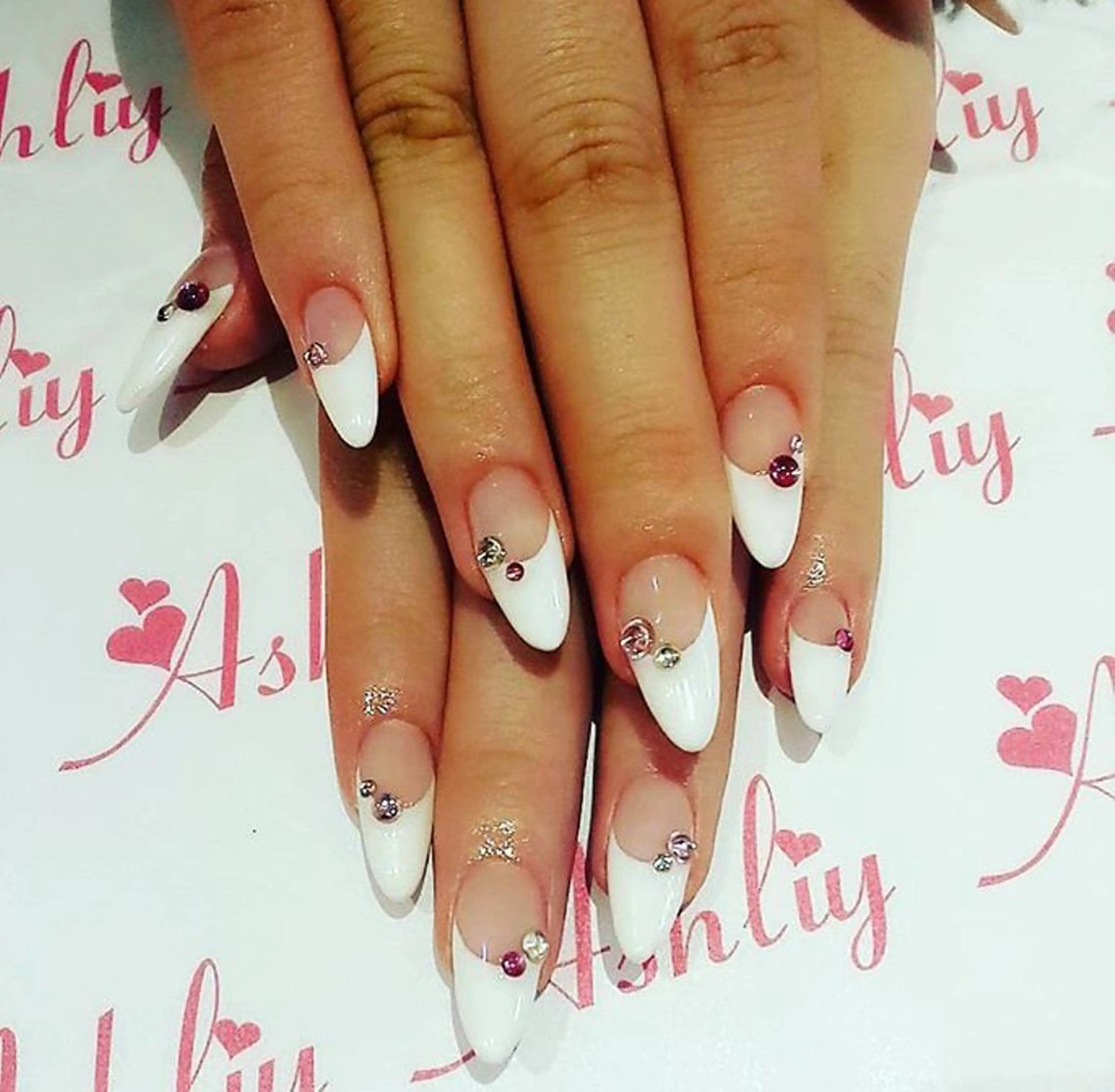 ネイル フレンチネイル Ashliy大宮☆ アシュリーのネイルデザイン