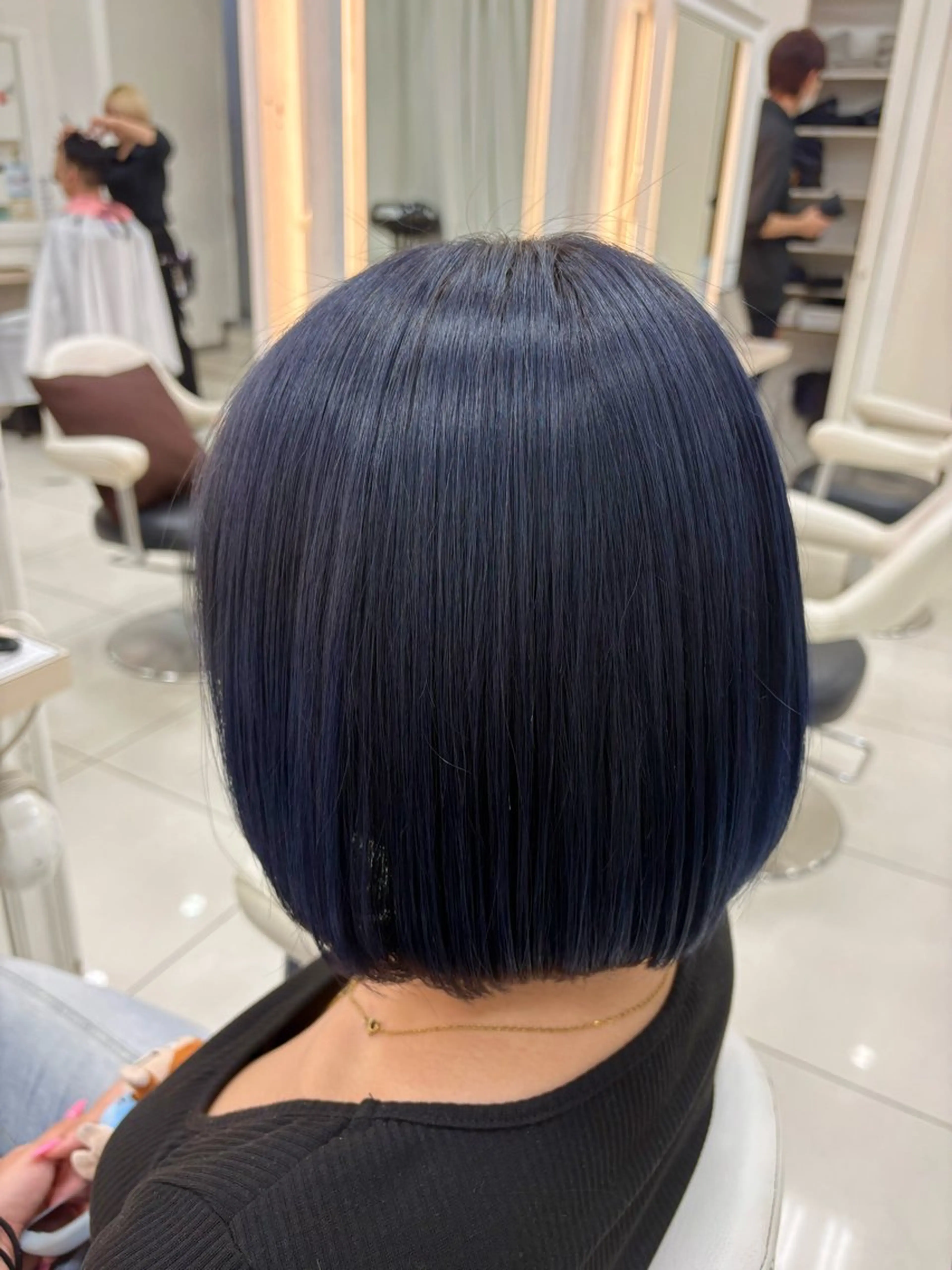 ショート カラー ショートボブ バレイヤージュ ベージュカラー ブリーチ ケアブリーチ カット ヘアカラー トリートメント 髪質改善/艶カラー/ メンズパーマ/鈴木のヘアスタイル