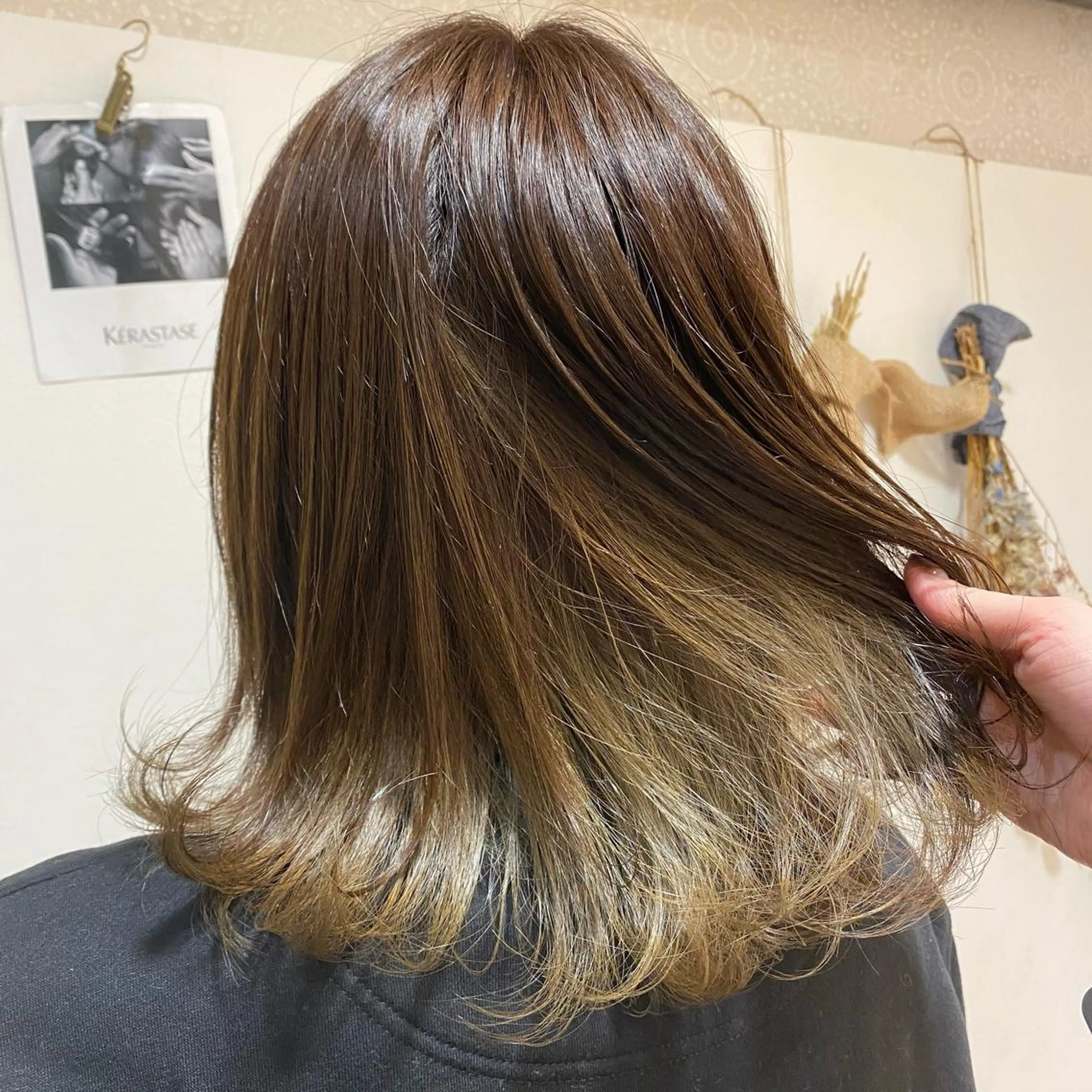 セミロング 長井 麻帆のヘアスタイル