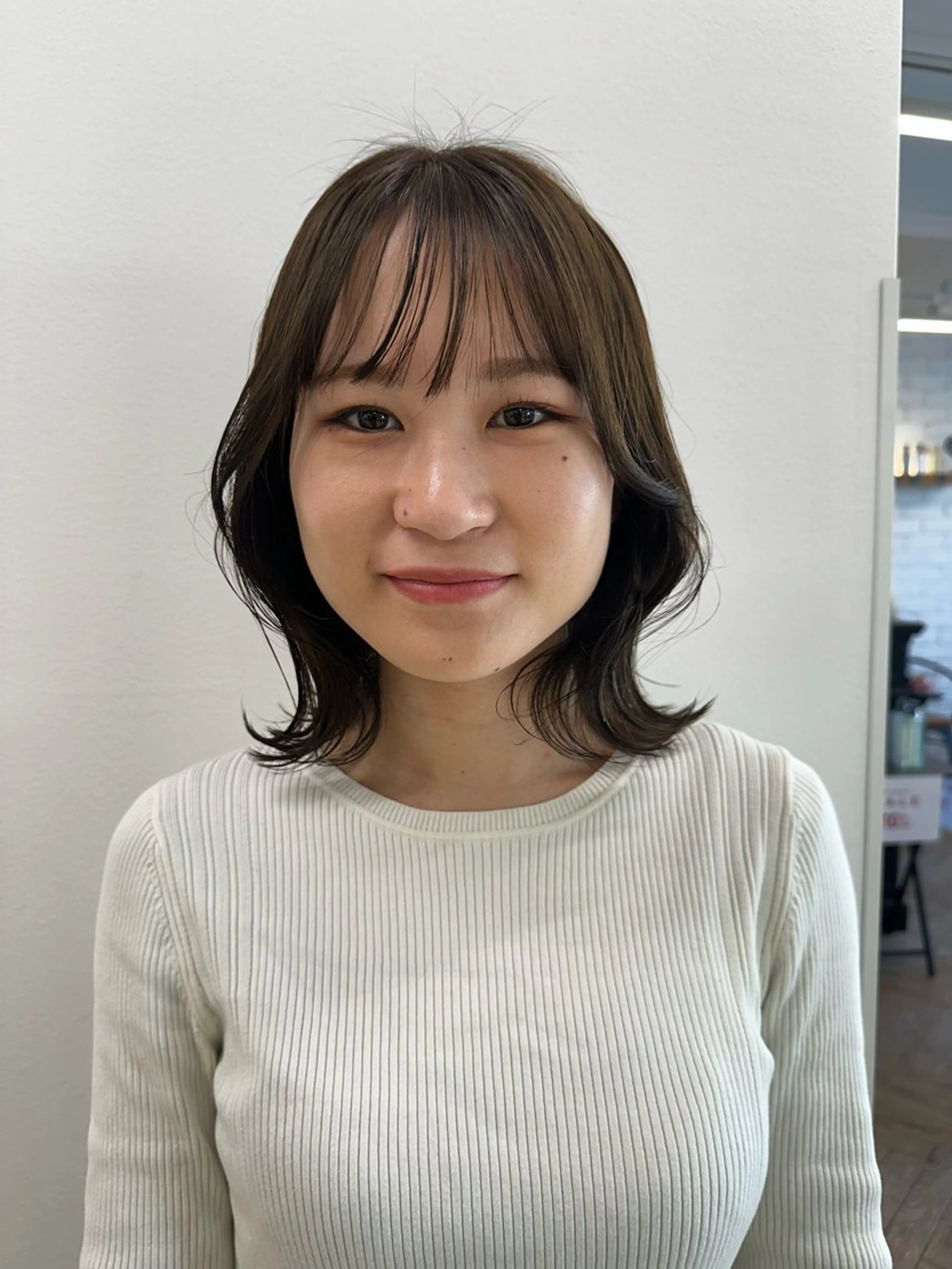 ミディアム カット ヘアカラー トリートメント 韓国/ヘアアレンジ/ 髪質改善/夏美のヘアスタイル