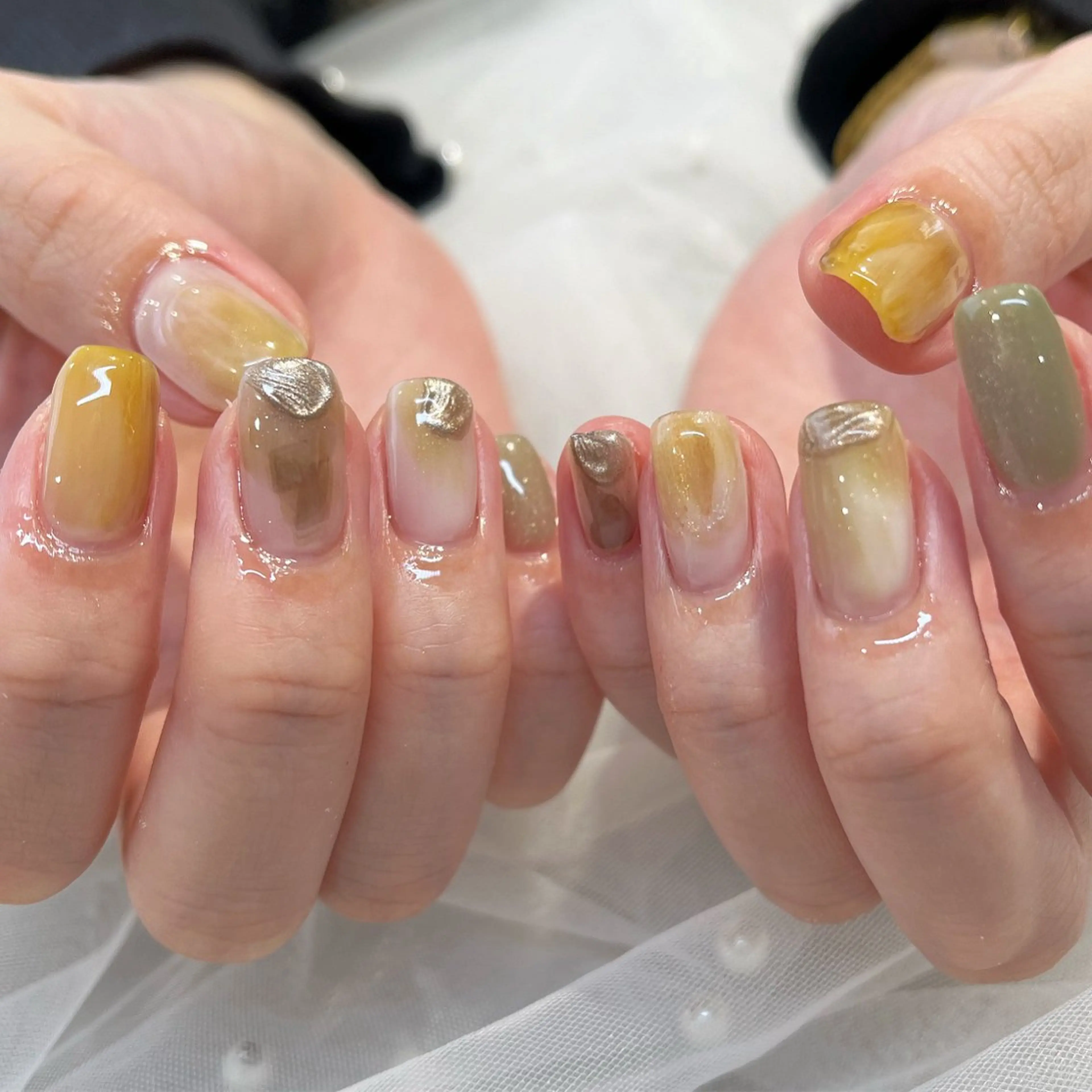 ネイル ハンドネイル 内田 里穂のネイルデザイン