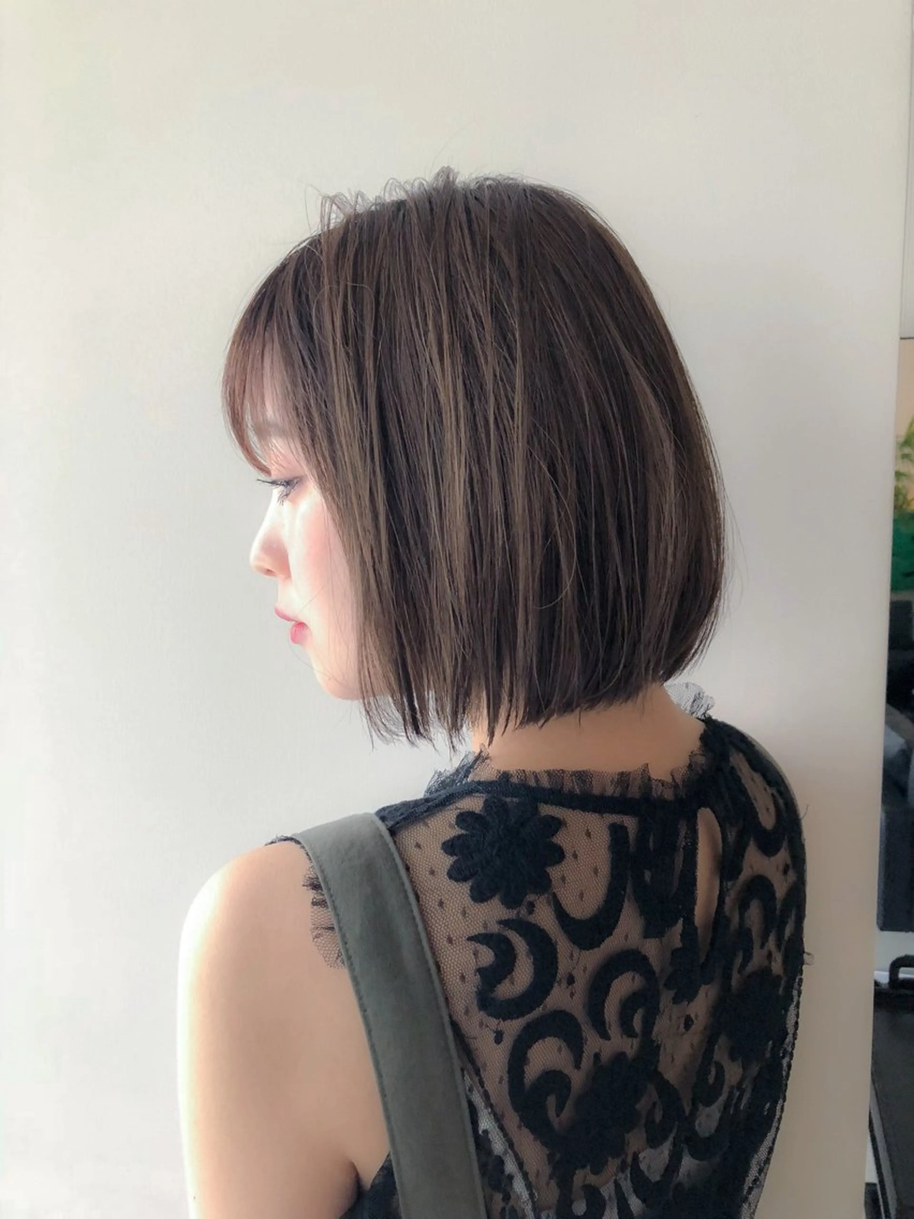 ミディアム たぴ。ぱつっとボブ /暖色艶カラー🍒のヘアスタイル