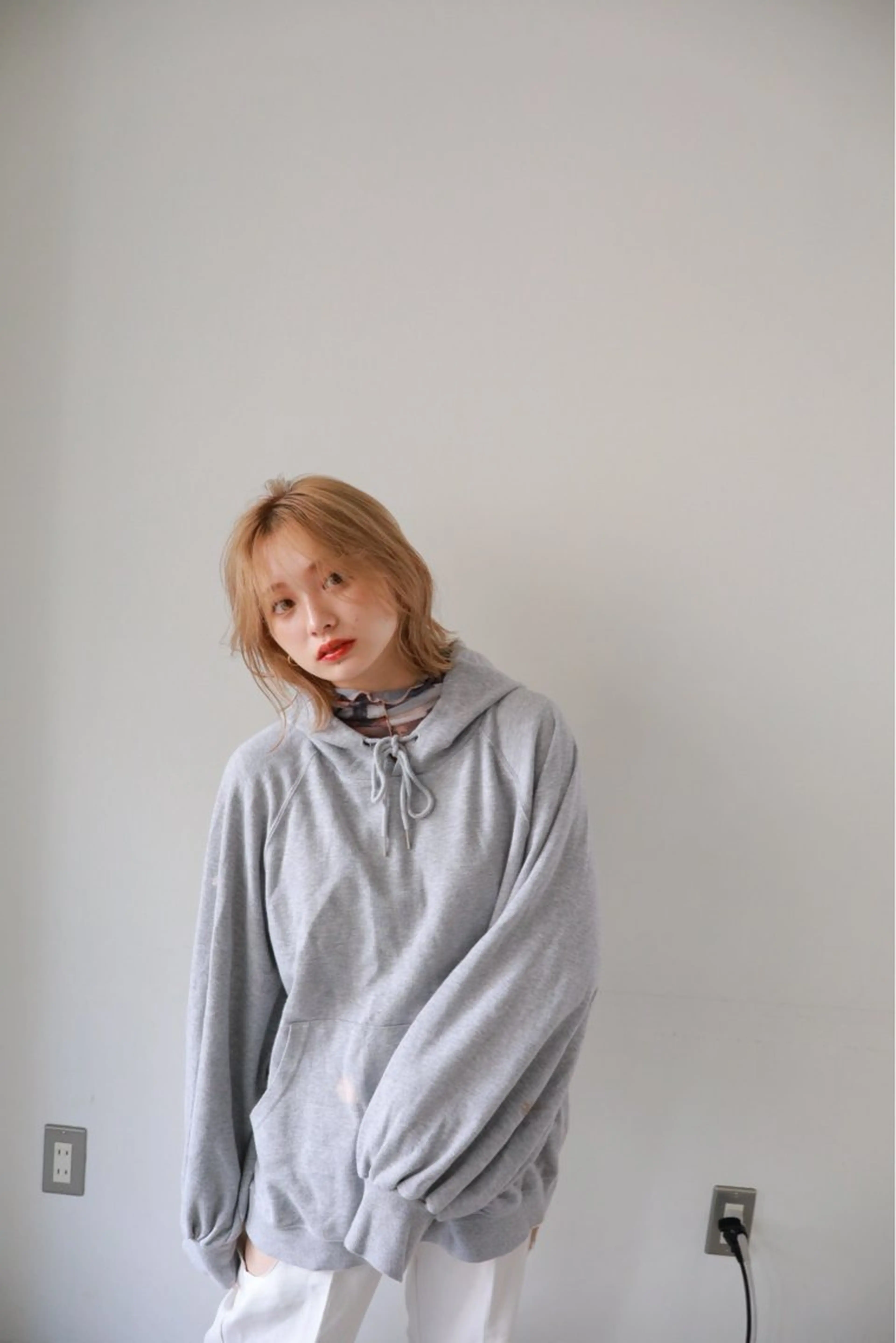 ショート カラー ベージュカラー ブリーチ ブラウンカラー ブラウンベージュ 透明感カラー ボブ/レイヤーカット /表参道 yunaのヘアスタイル