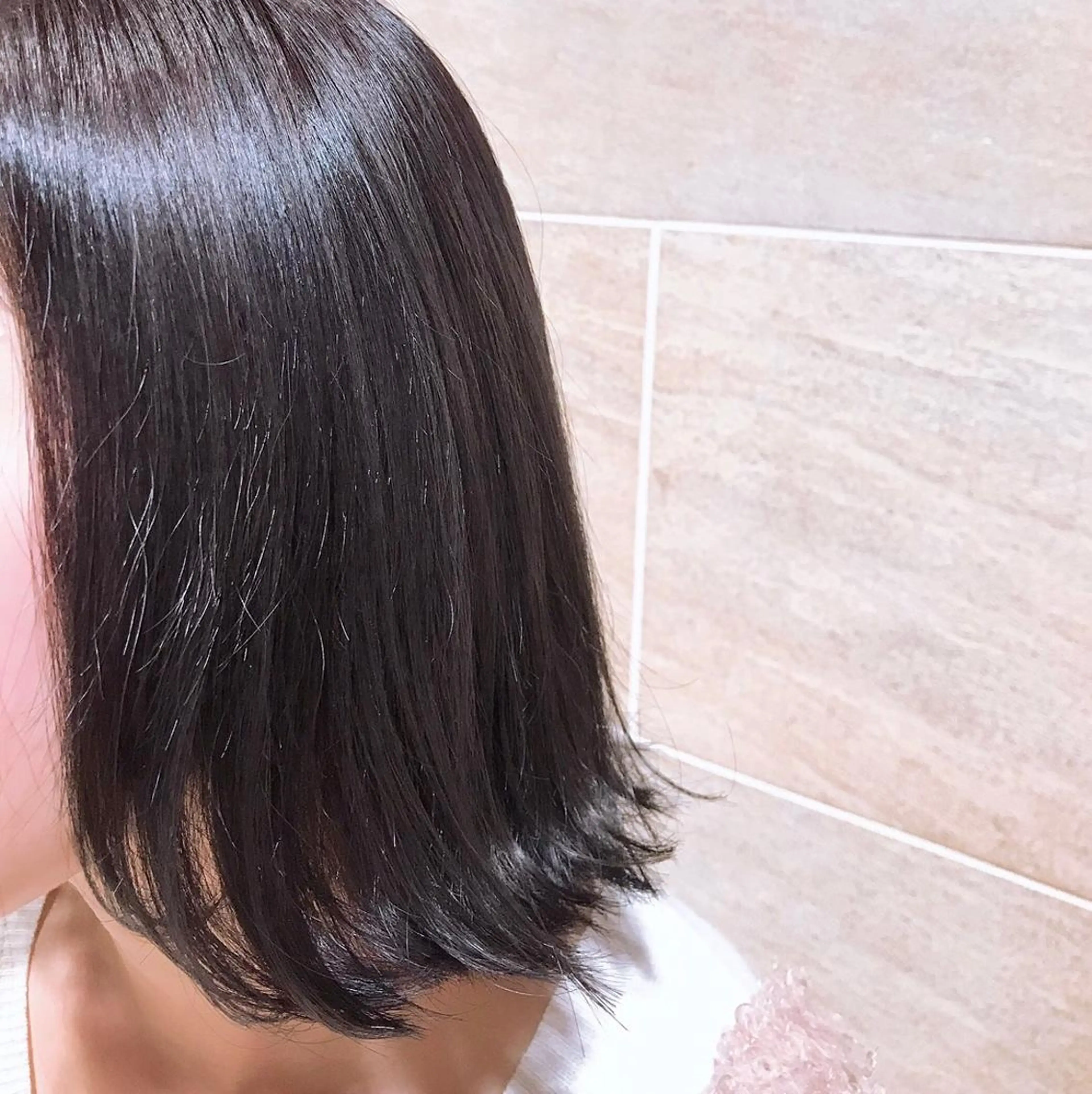 ショート カラー 長谷川 華奈子のヘアスタイル