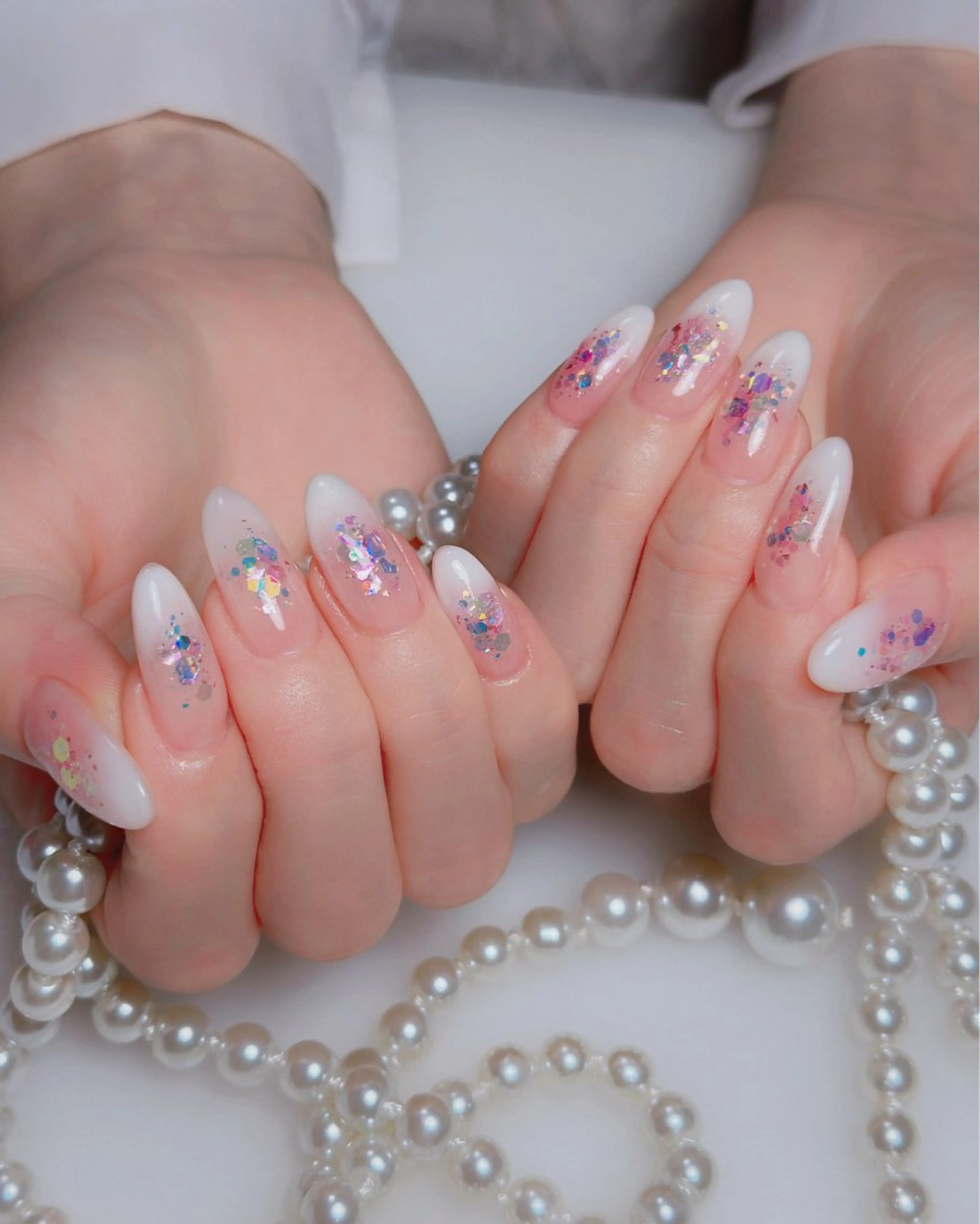 ネイル オーロラネイル 長さ出し フットネイル ラメ(グリッター) ラメグラデーション ハンドネイル 👍thumbs up nail👍のネイルデザイン