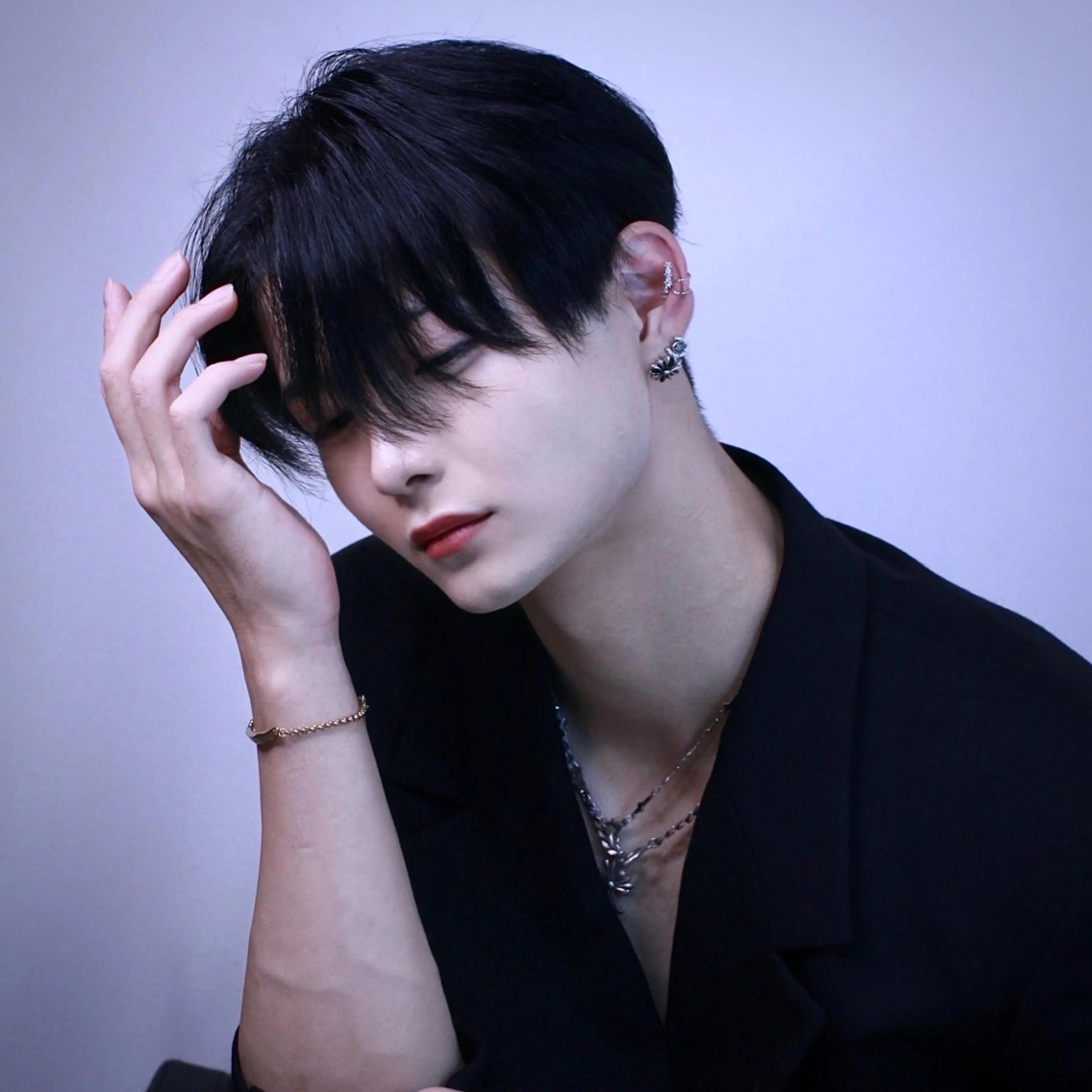 メンズ カット ヘアセット ラウンドマッシュ/ フェザーショート大阪のヘアスタイル