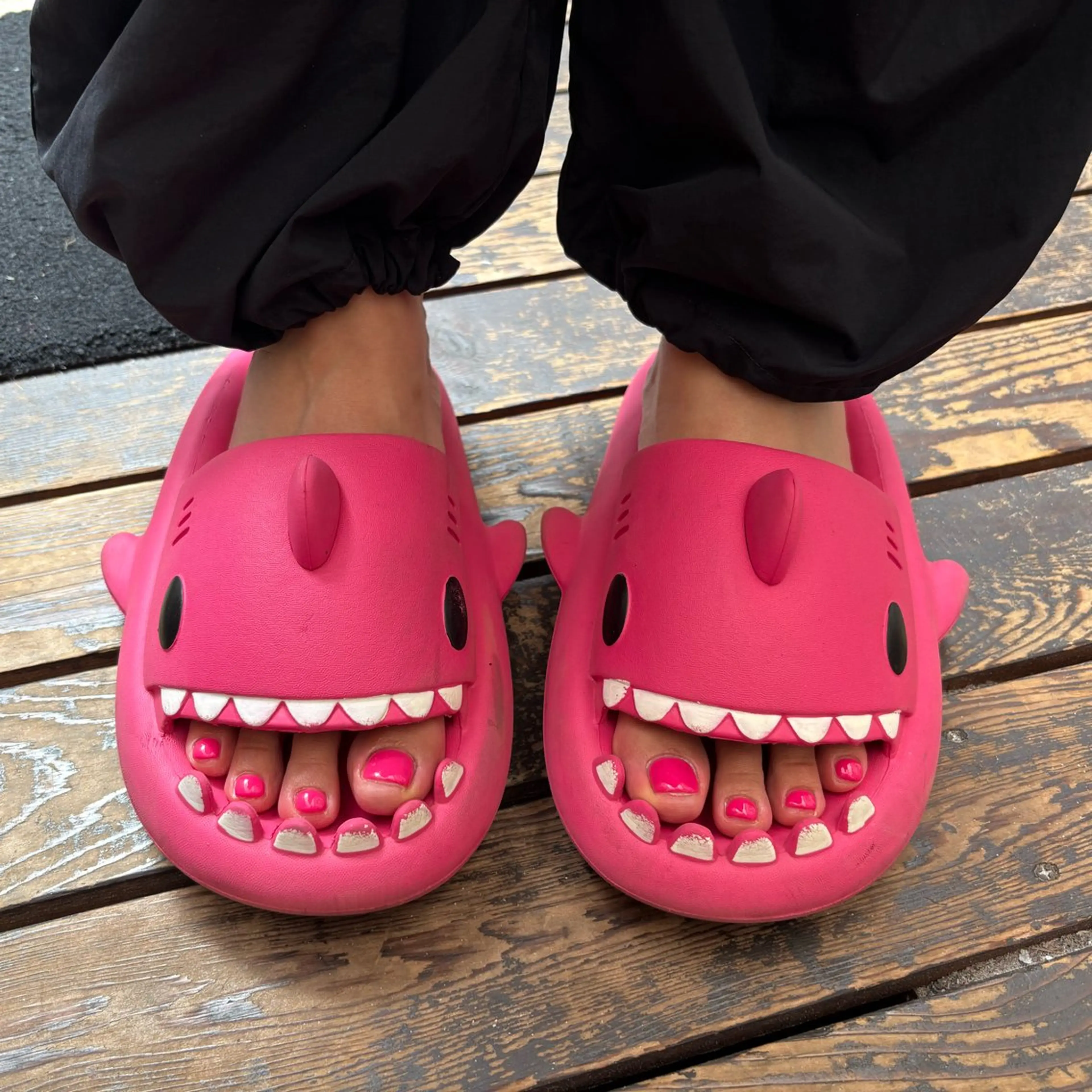 ネイル フットネイル ピンク 2byMAXBEAUTY所属・渡辺 つぐみのネイルデザイン