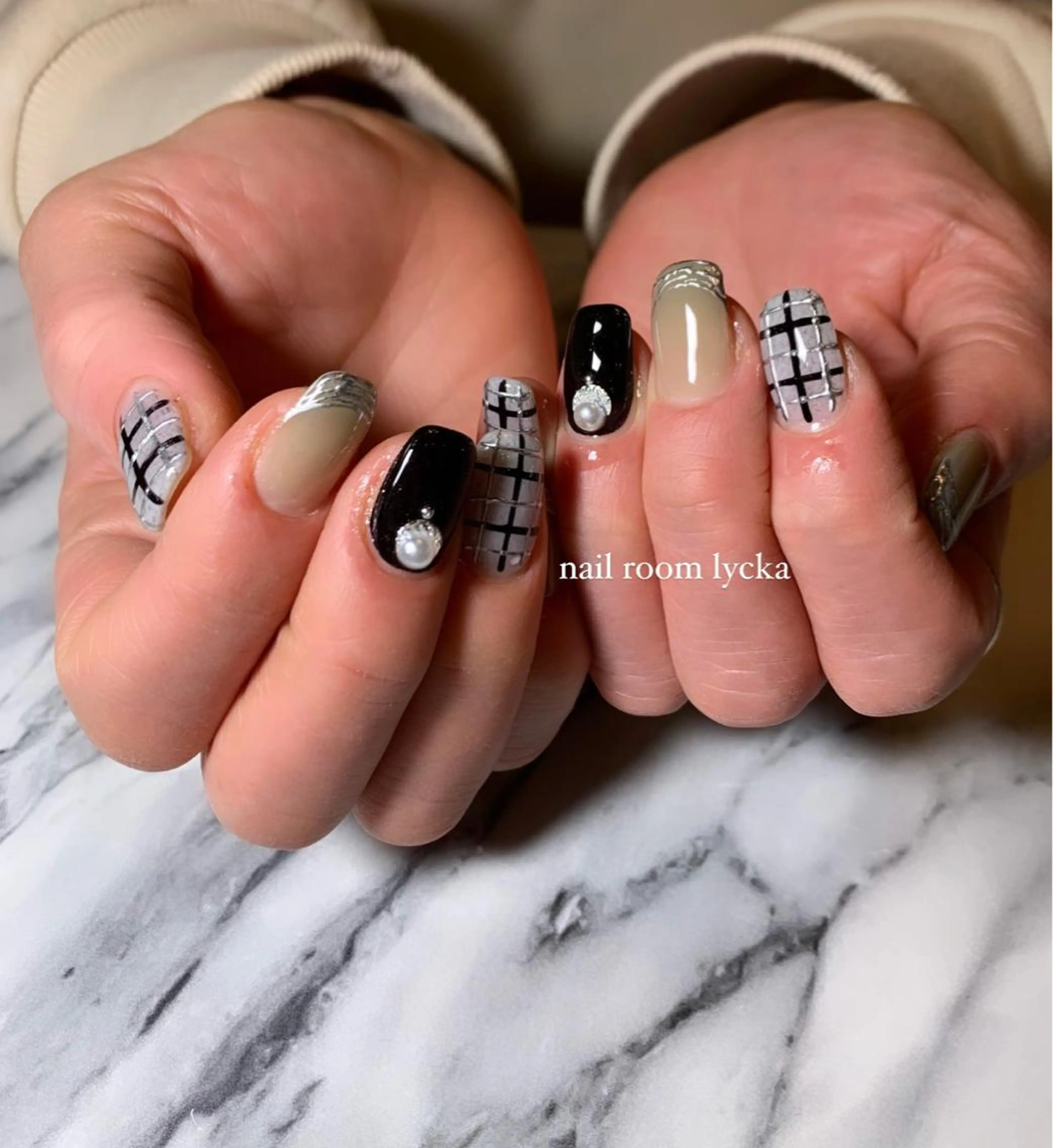 ネイル ﾈｲﾙﾙｰﾑﾘｯｶ 𝐦𝐚𝐲𝐮のネイルデザイン