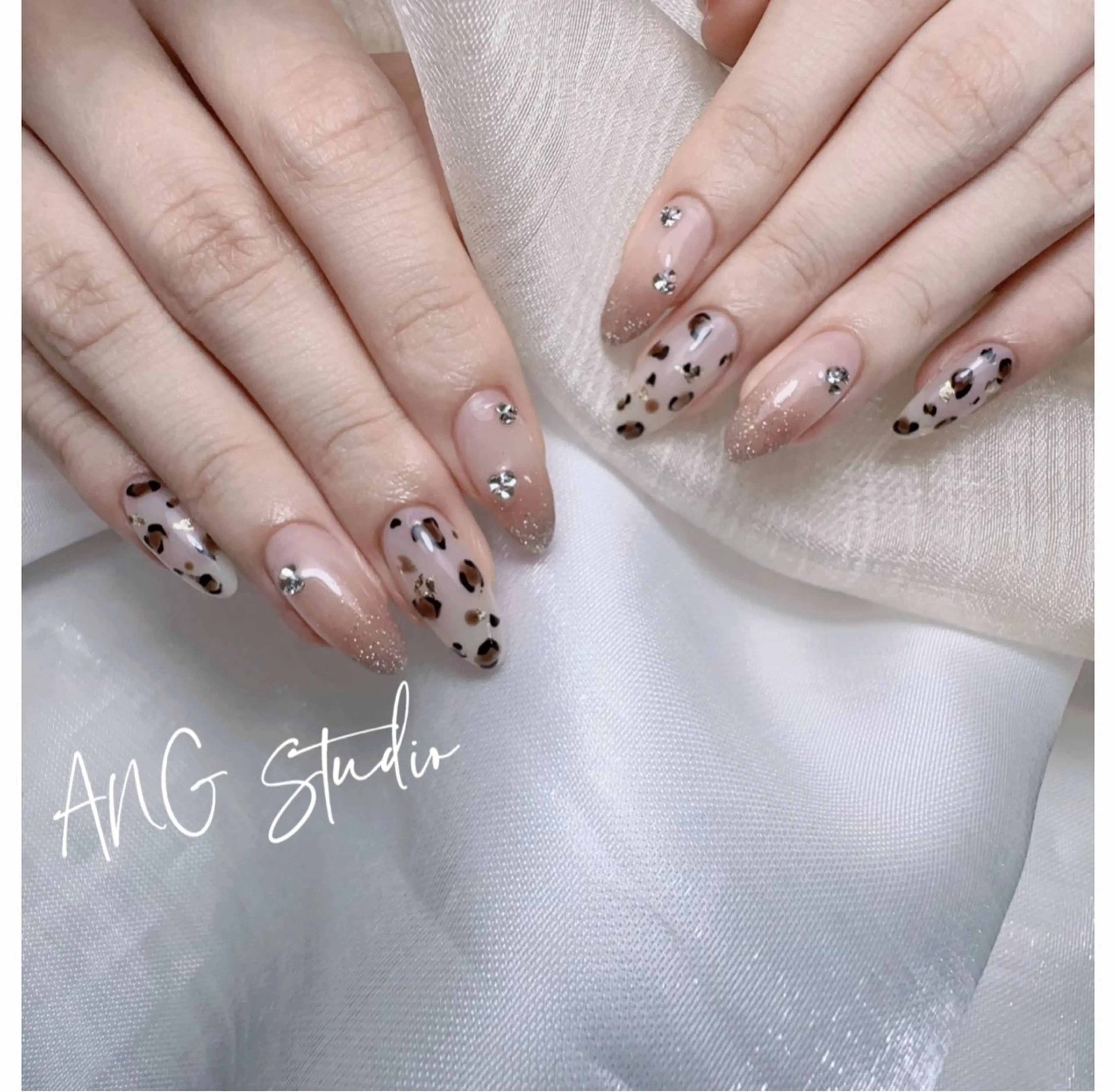 ネイル ハンドネイル ハンドケア ANG Studioのネイルデザイン