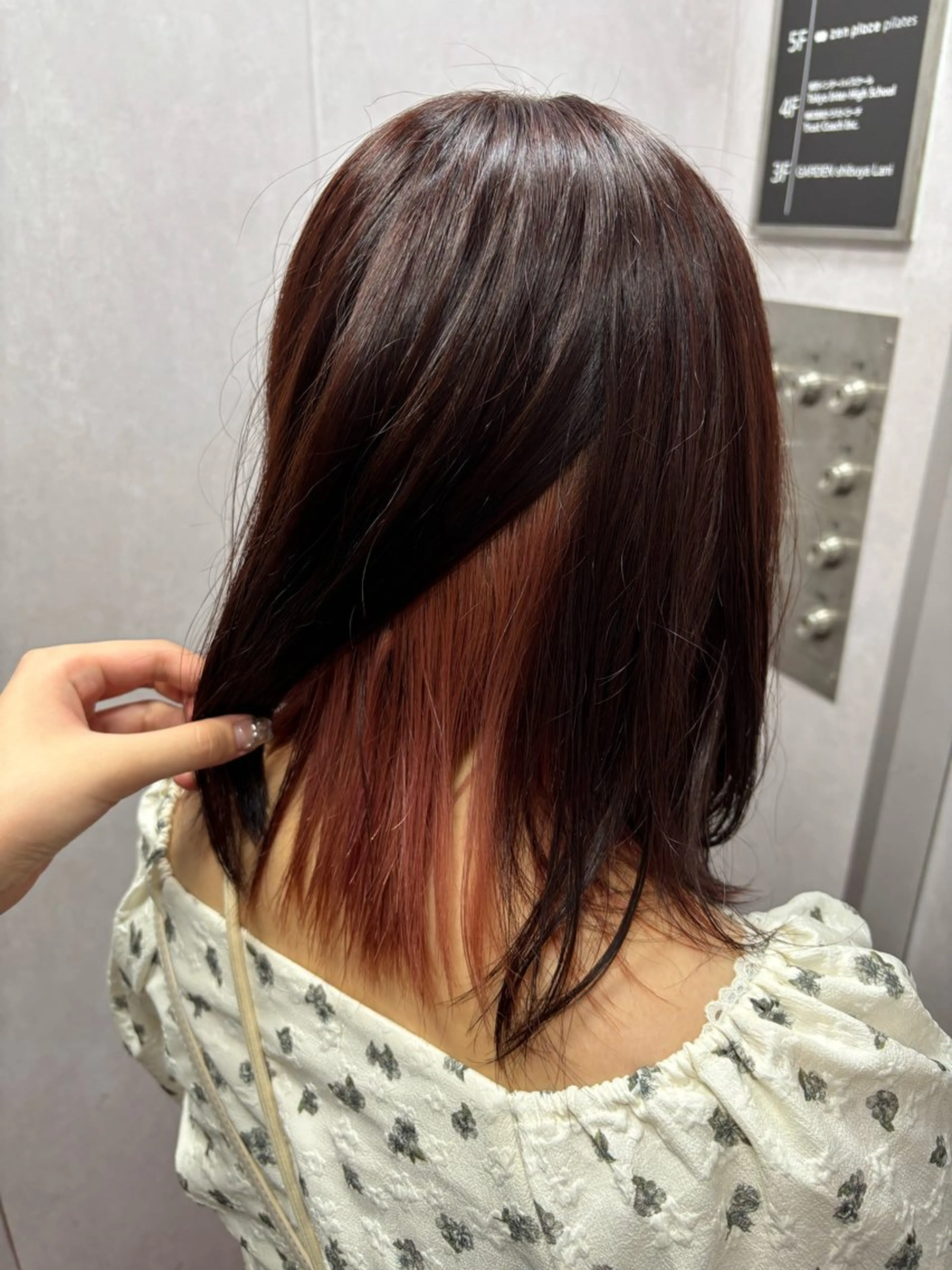 ショート カラー ヘアアレンジ ボブ/透明感ベージュ 🫧クルミ🌟のヘアスタイル