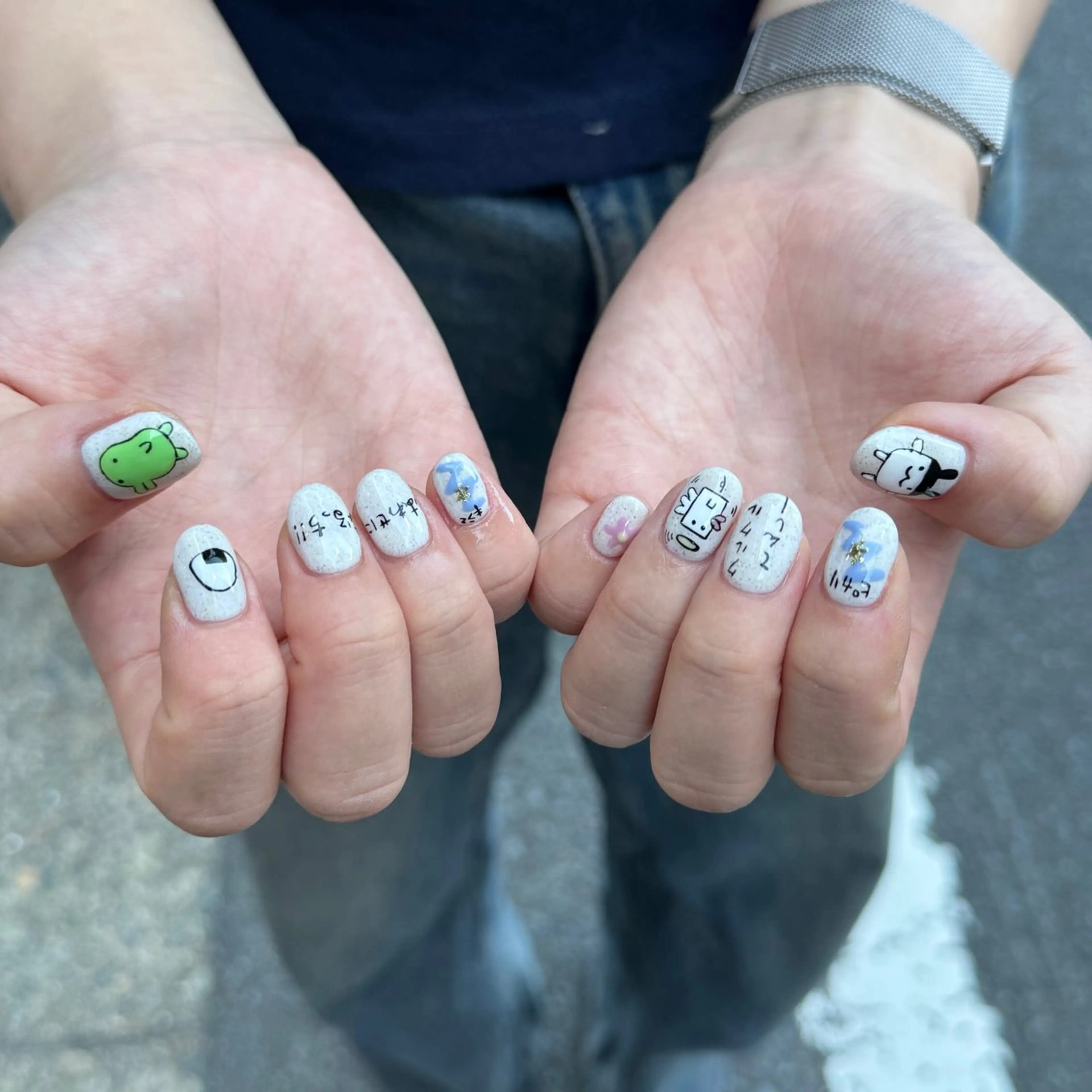 ネイル ハンドネイル 𝐫𝐚𝐢 𝐧𝐚𝐢𝐥の眉毛・アイブロウイメージ