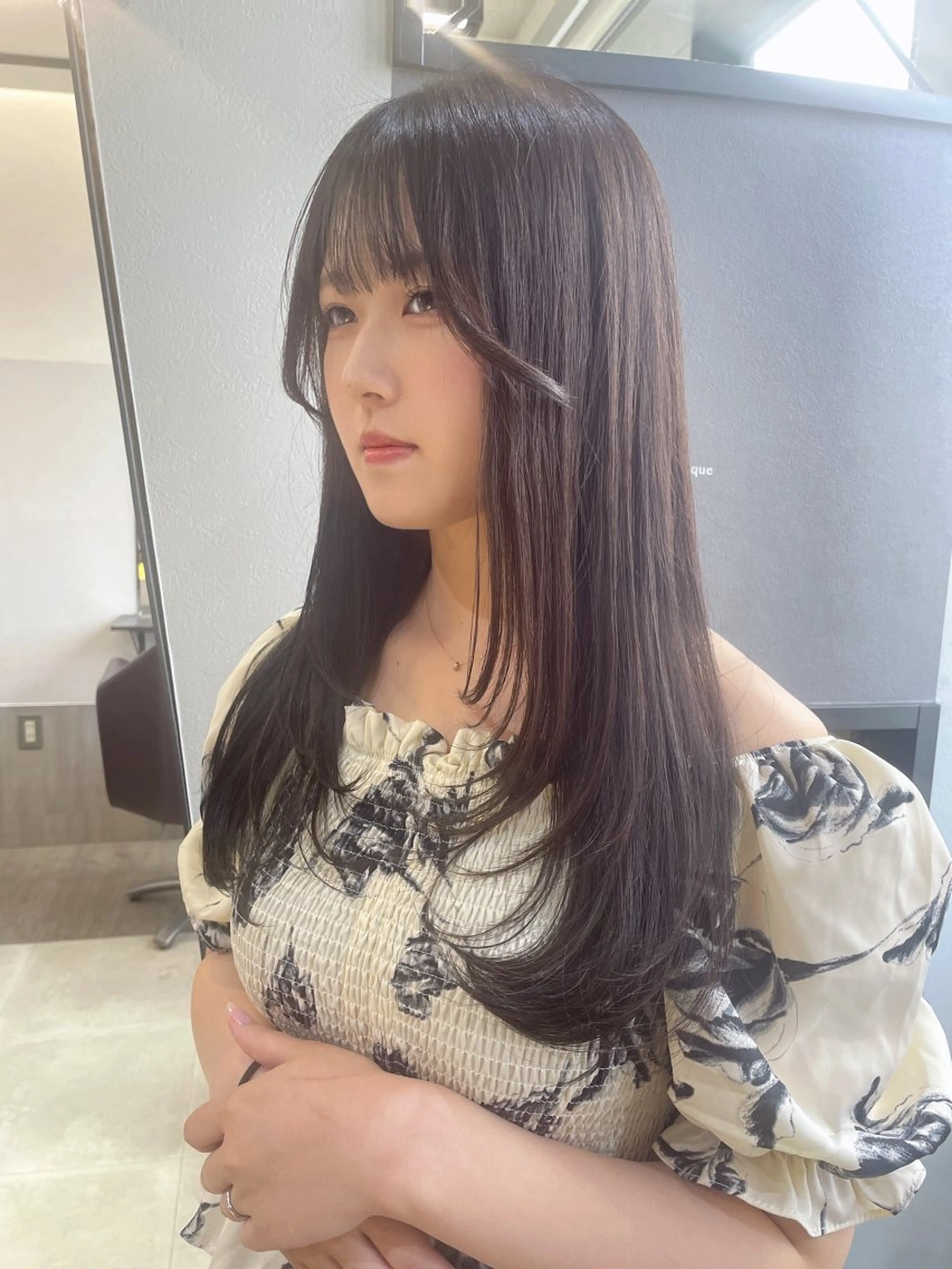 ロング カラー レイヤーカット AIRI layer cut hairのヘアスタイル