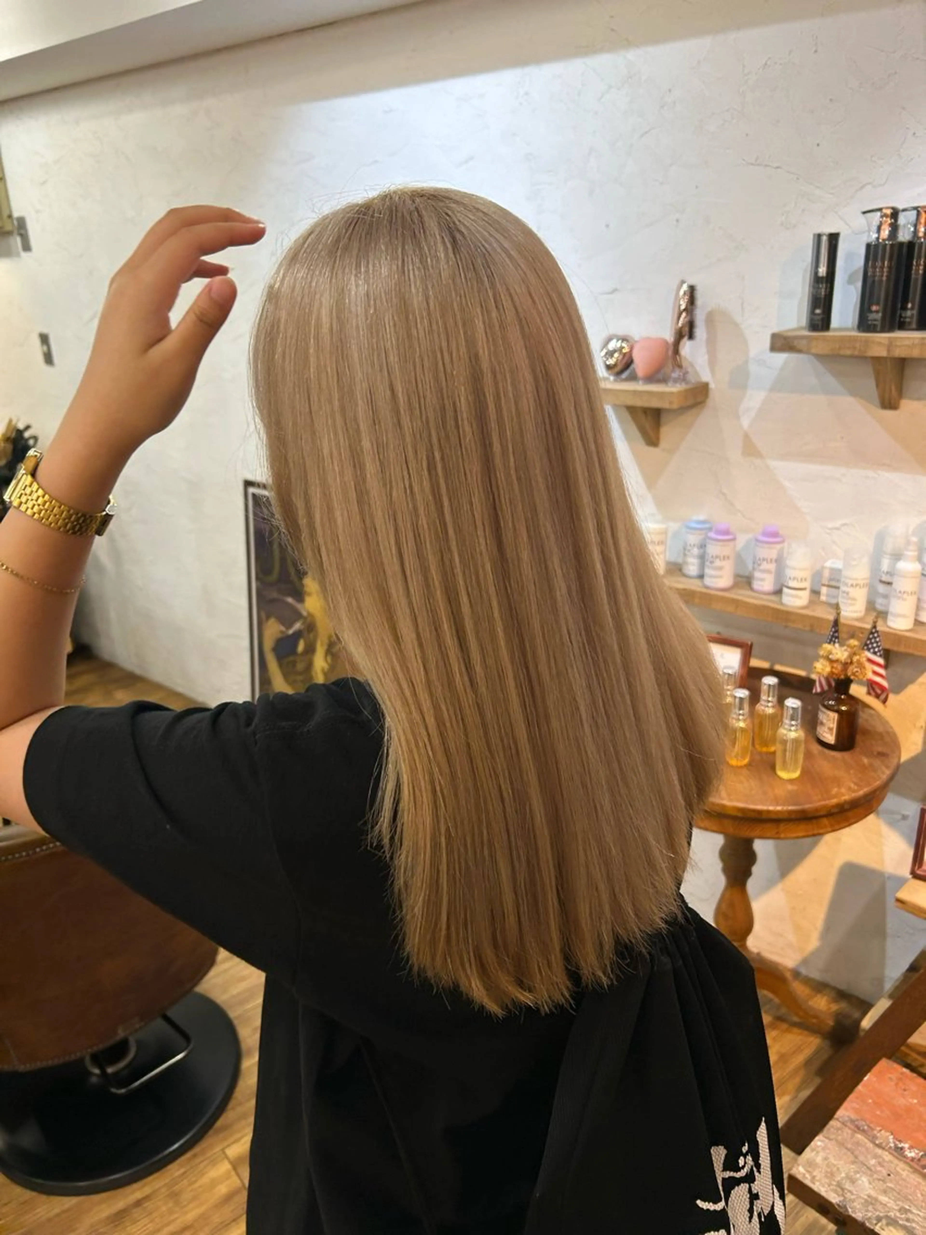 ロング カラー ブリーチ ダブルカラー ハイトーンカラー ヘアカラー トリートメント 180° OneEightyDegrees 中目黒所属・Himari 【ハイトーンカラー】のヘアスタイル