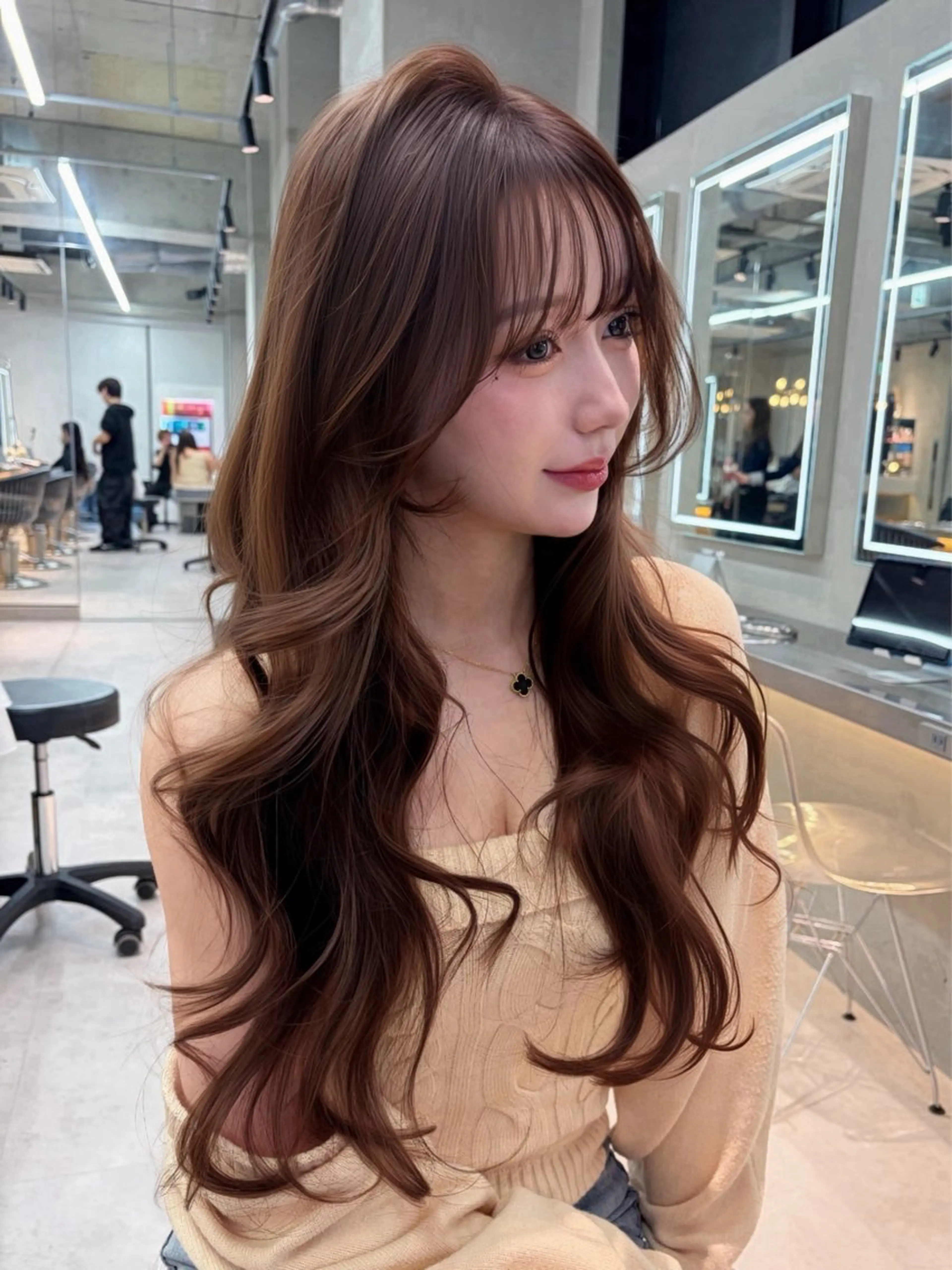 ロング カラー ヘアアレンジ ベージュカラー ブリーチ 透明感カラー ブリーチなしカラー 髪質改善 【博多髪質改善】 吉村　清志のヘアスタイル