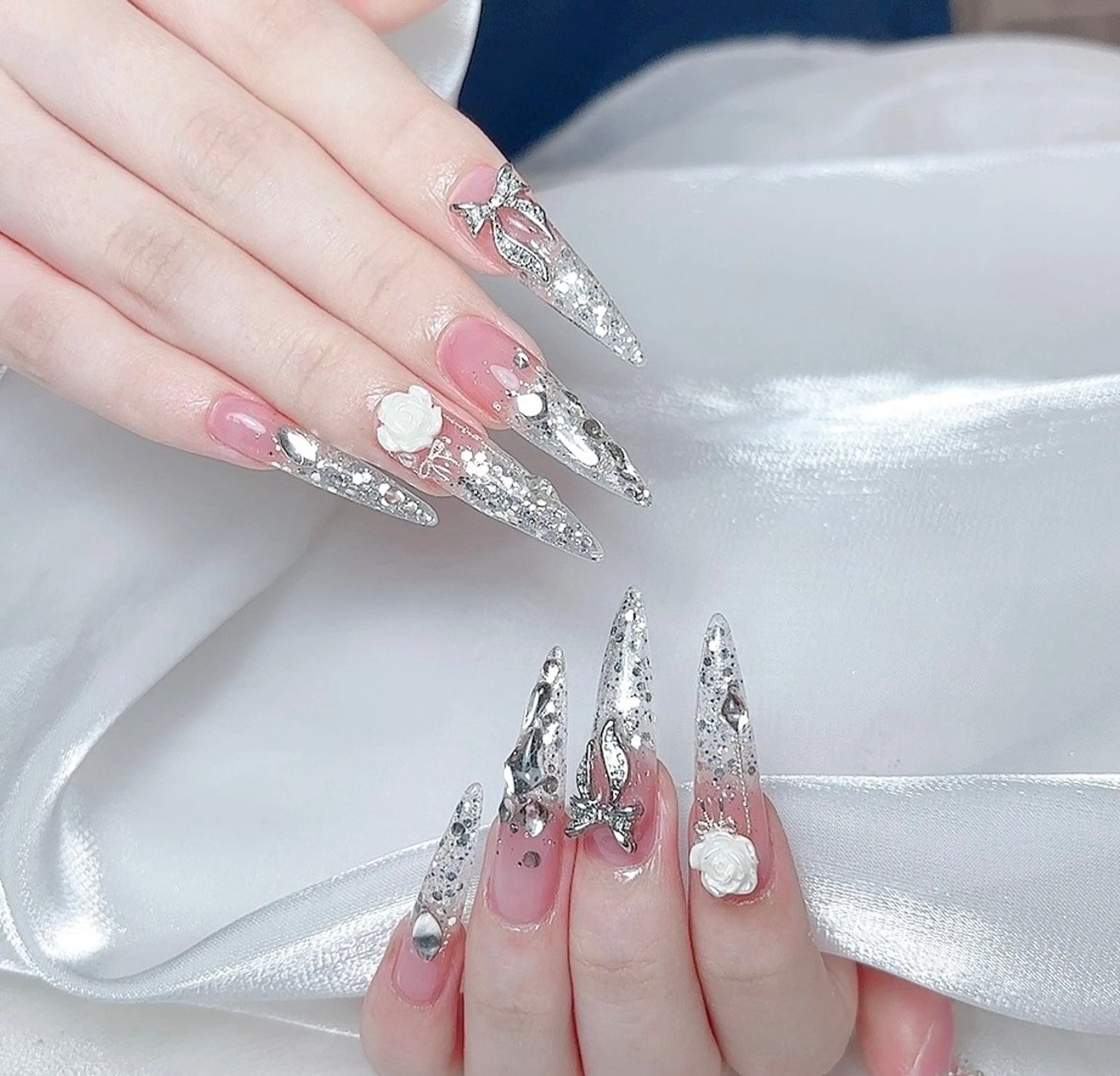 ネイル 🎀M nails✨ ビューティーのネイルデザイン