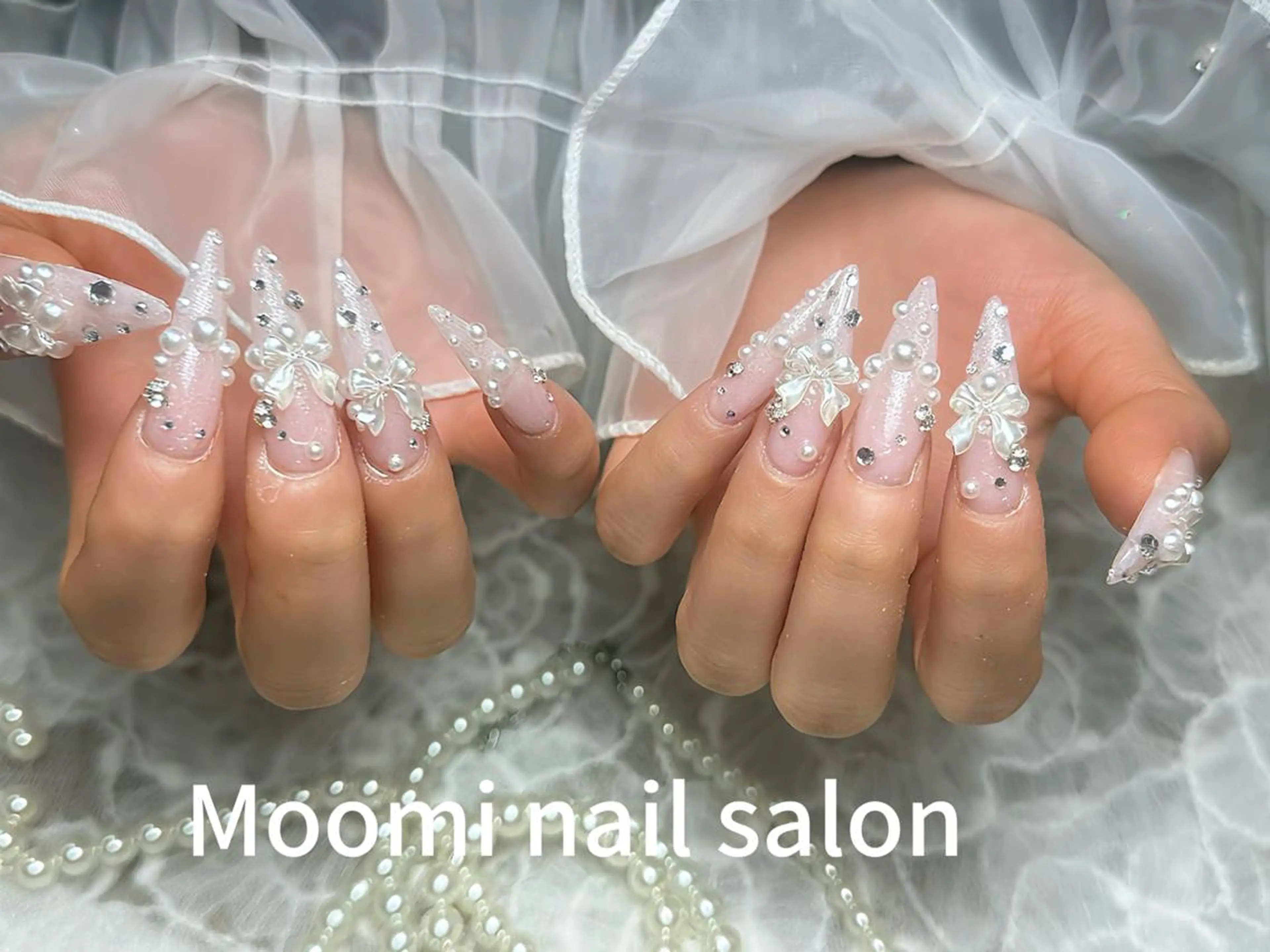 セミロング 韓国風ヘア ハンドネイル Moomi nail salonのネイルデザイン