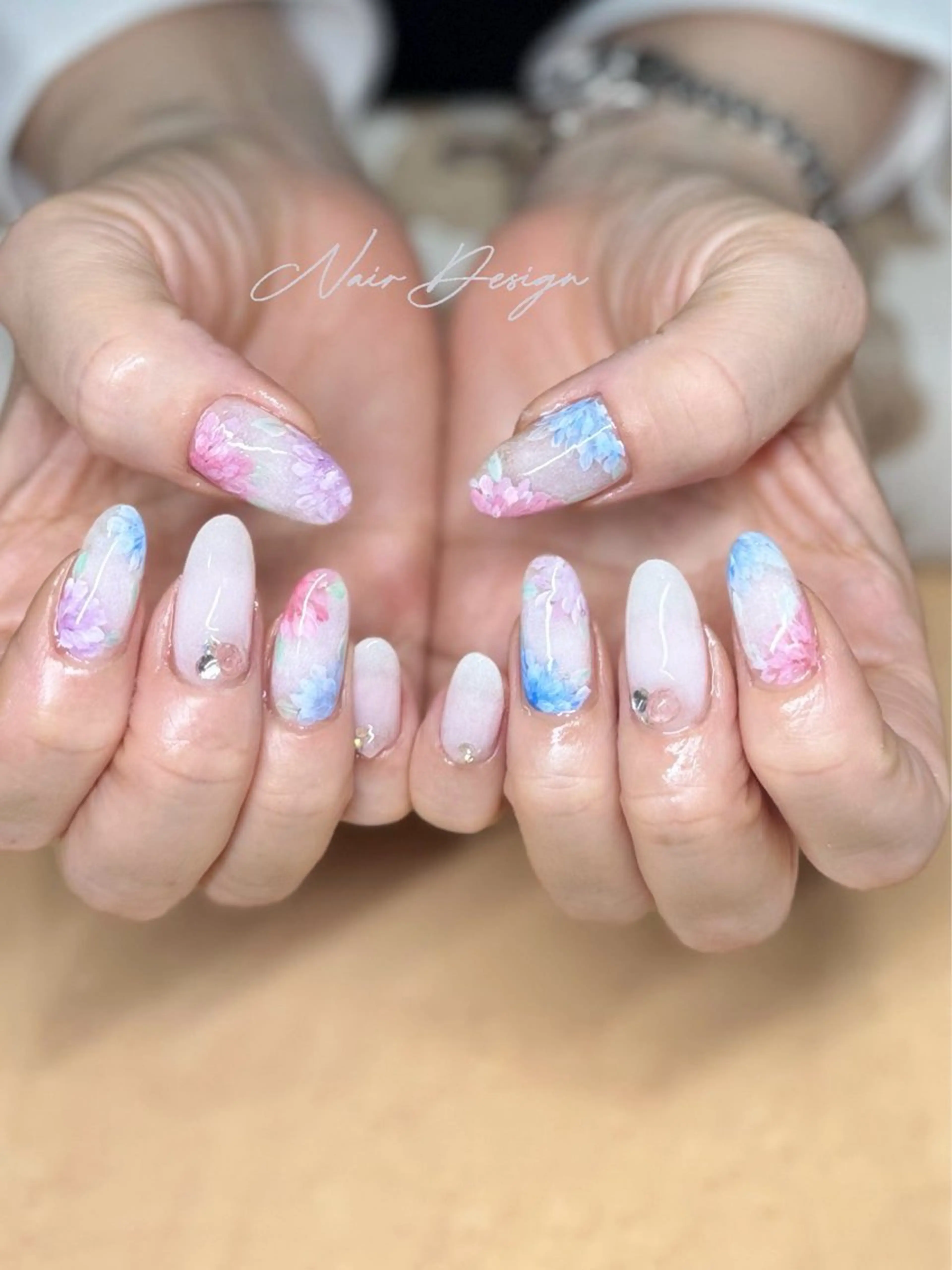 ネイル ハンドネイル ハンドケア 𝓝𝓪𝓲𝓻 𝓝𝓪𝓲𝓵のネイルデザイン