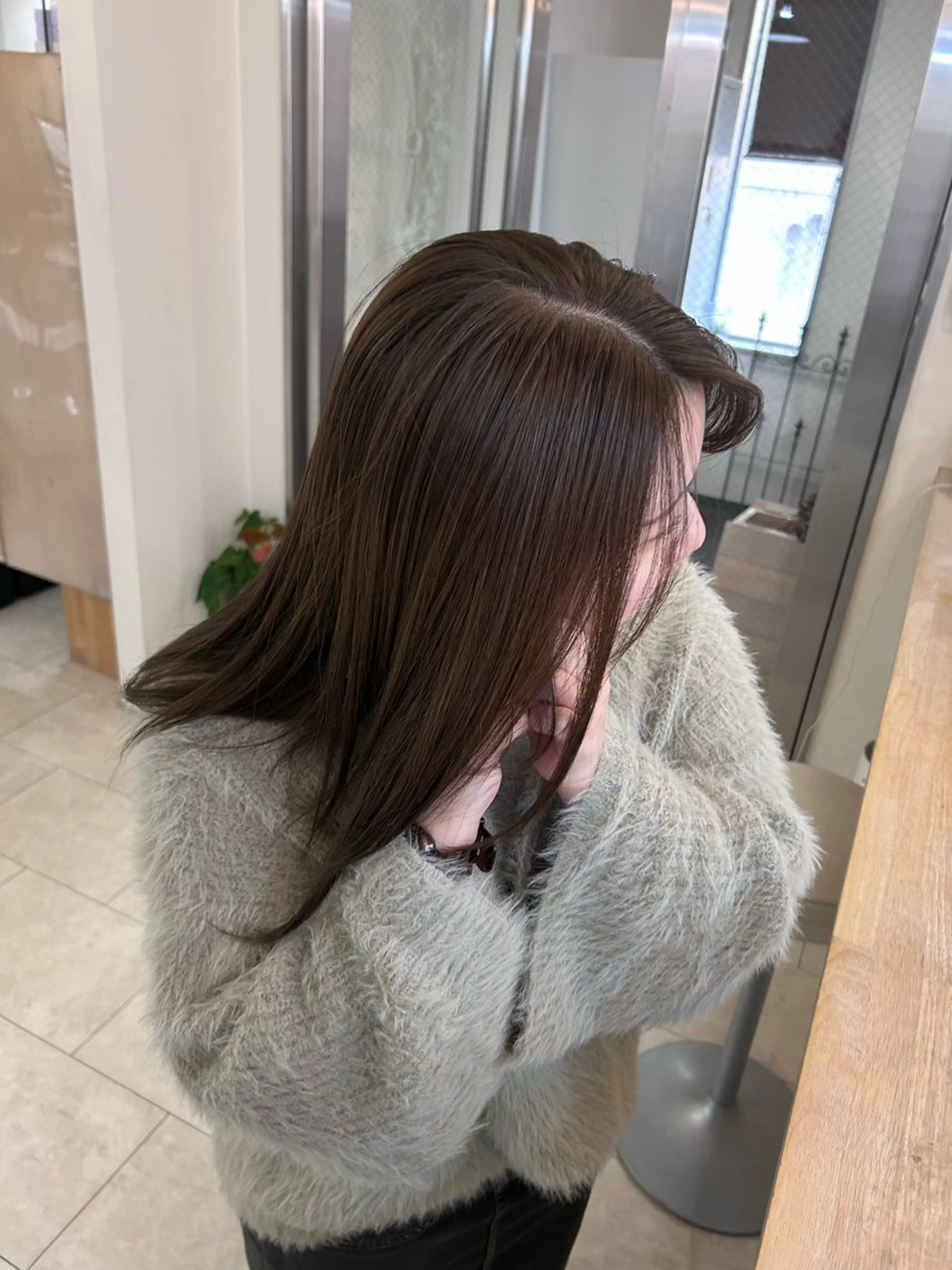 セミロング カラー ベージュカラー オリーブベージュ ヘアカラー トリートメント ハイトーン/ ヘアセット.nanoのヘアスタイル