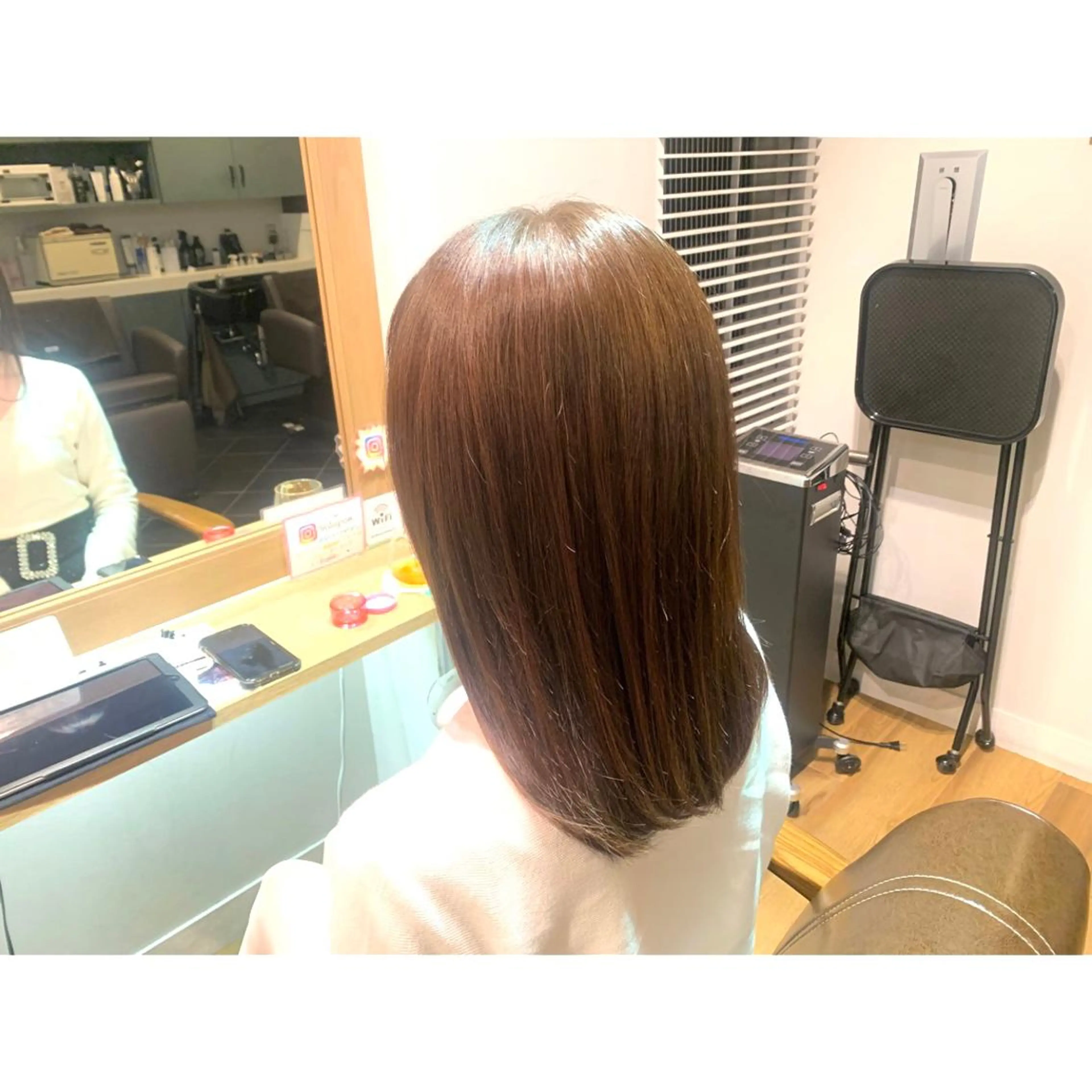 セミロング カラー アッシュ ヘアカラー トリートメント ツキダテ ユイのヘアスタイル