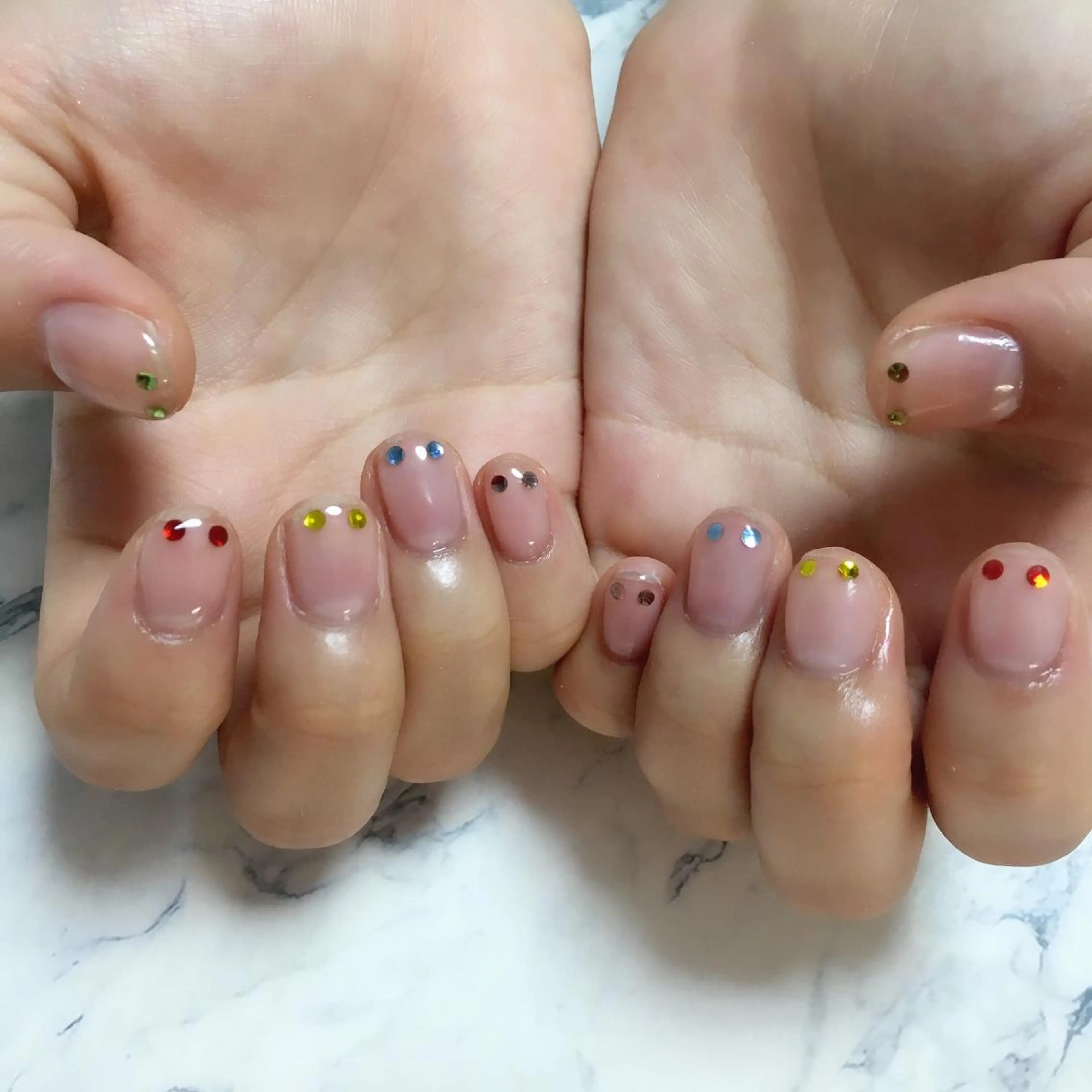 ネイル ストーンネイル palmy nailのネイルデザイン