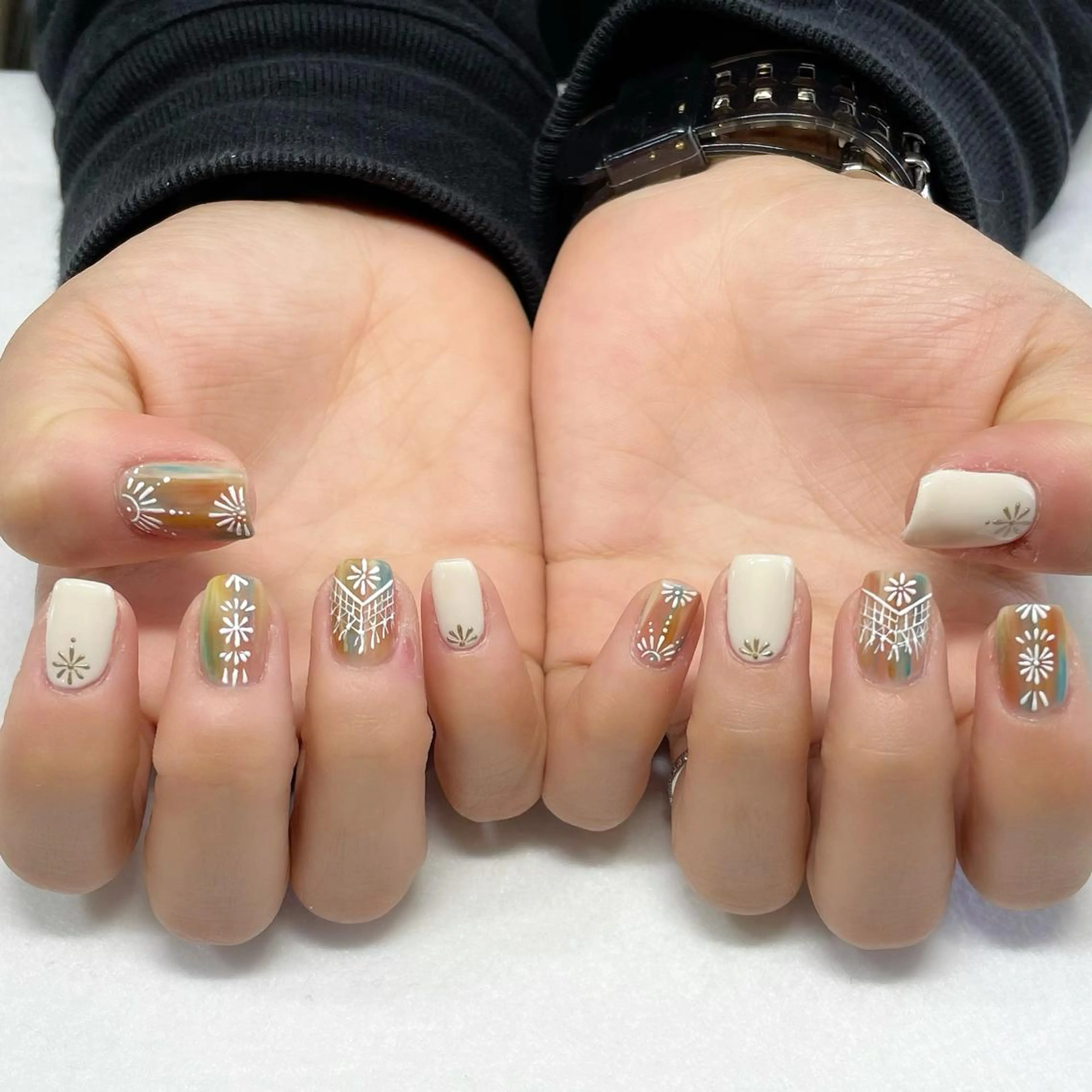 ネイル ジェルネイル 東 千夏のネイルデザイン