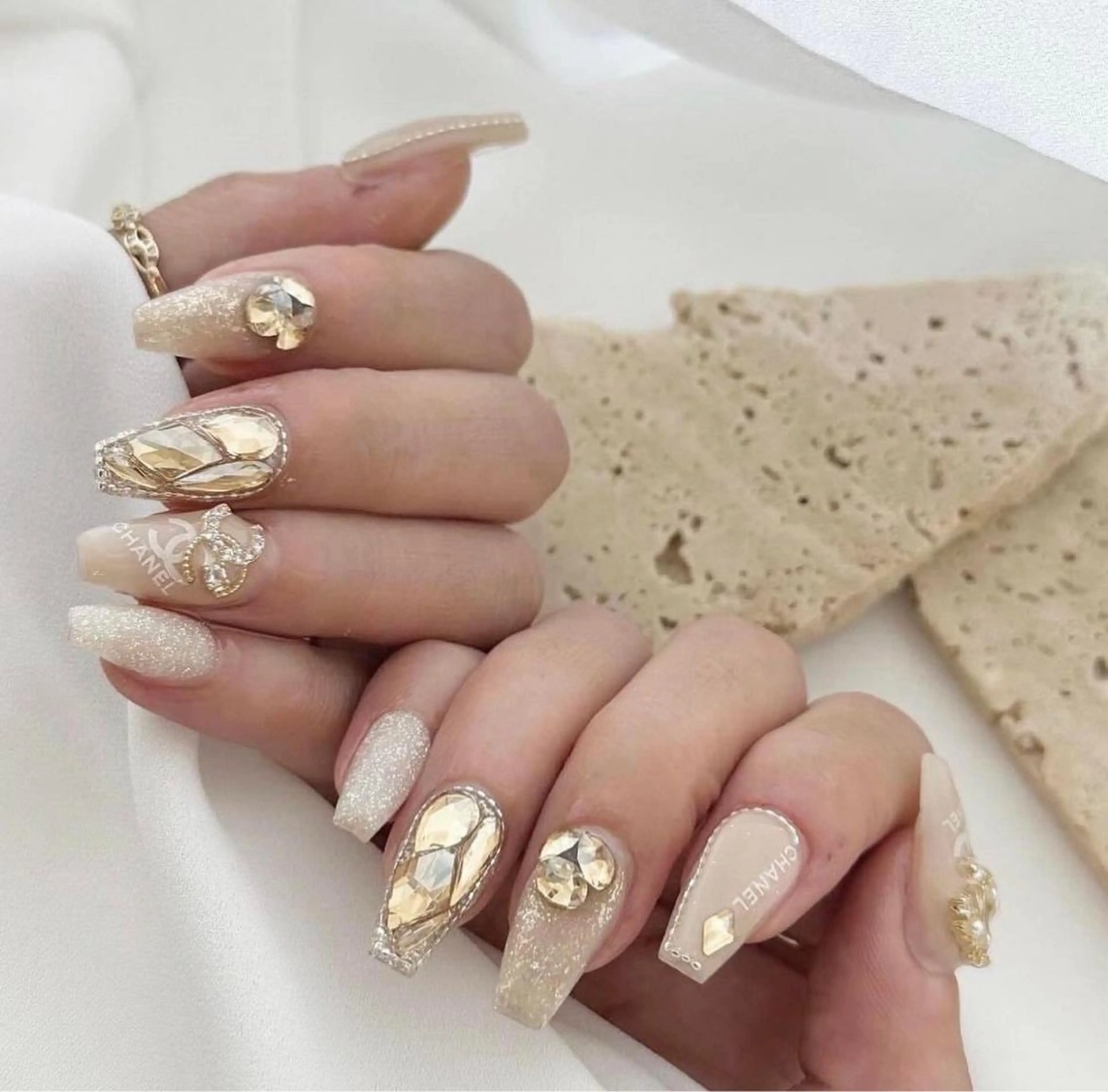 ネイル 米澤 ハナユキのネイルデザイン