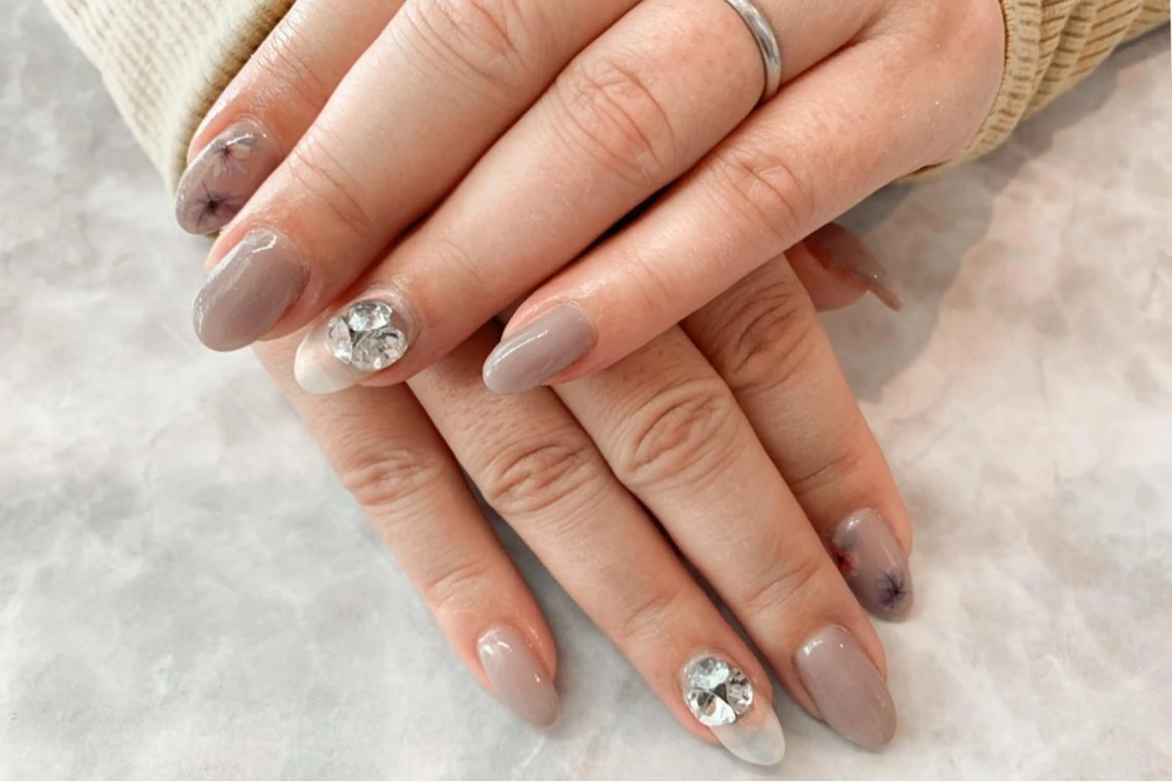 ネイル ハンドネイル NAIL Salon IP所属・長谷川 奈緒美のネイルデザイン