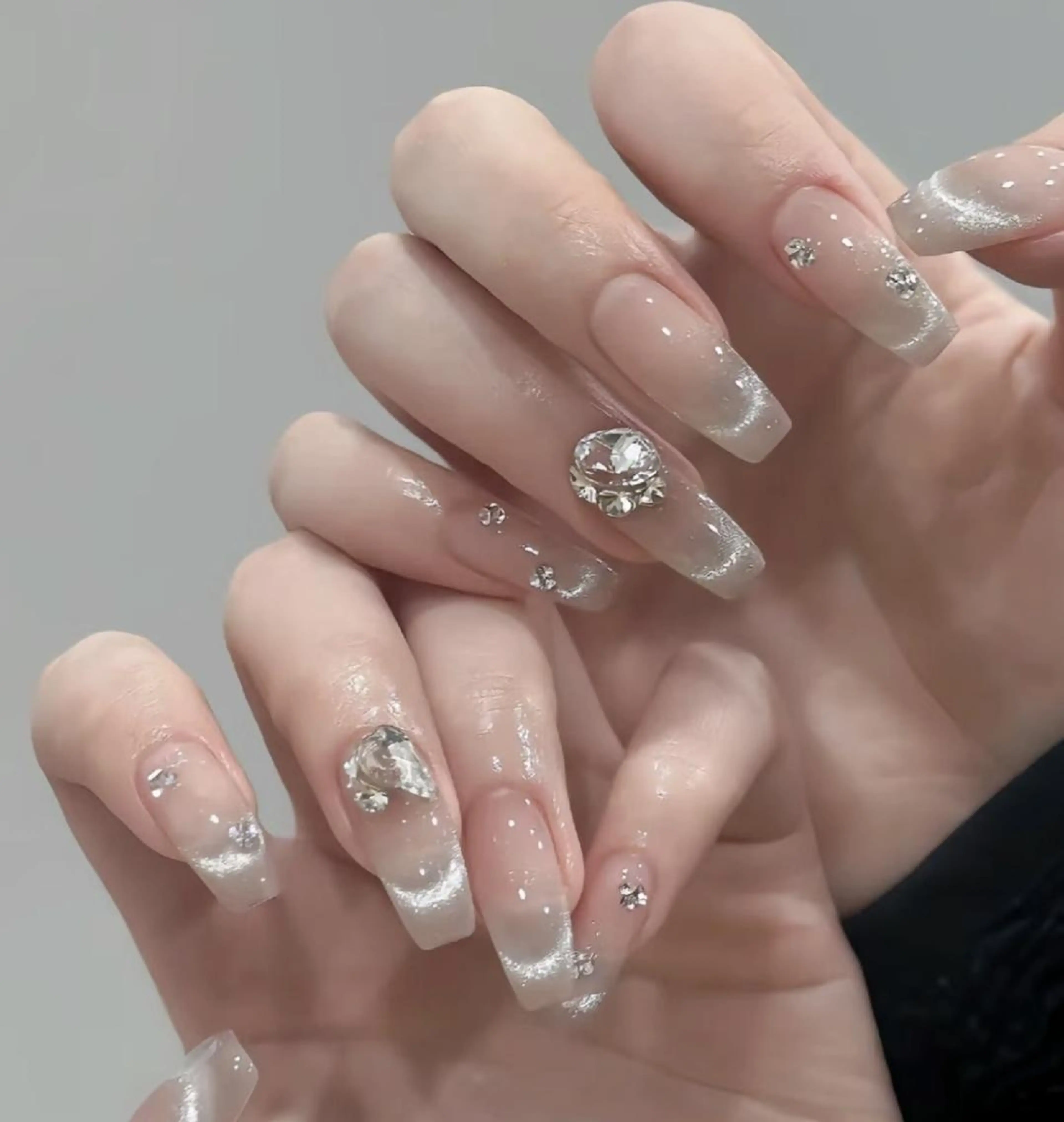 ネイル ハンドネイル 🎀まゆ 🪽🐾のネイルデザイン