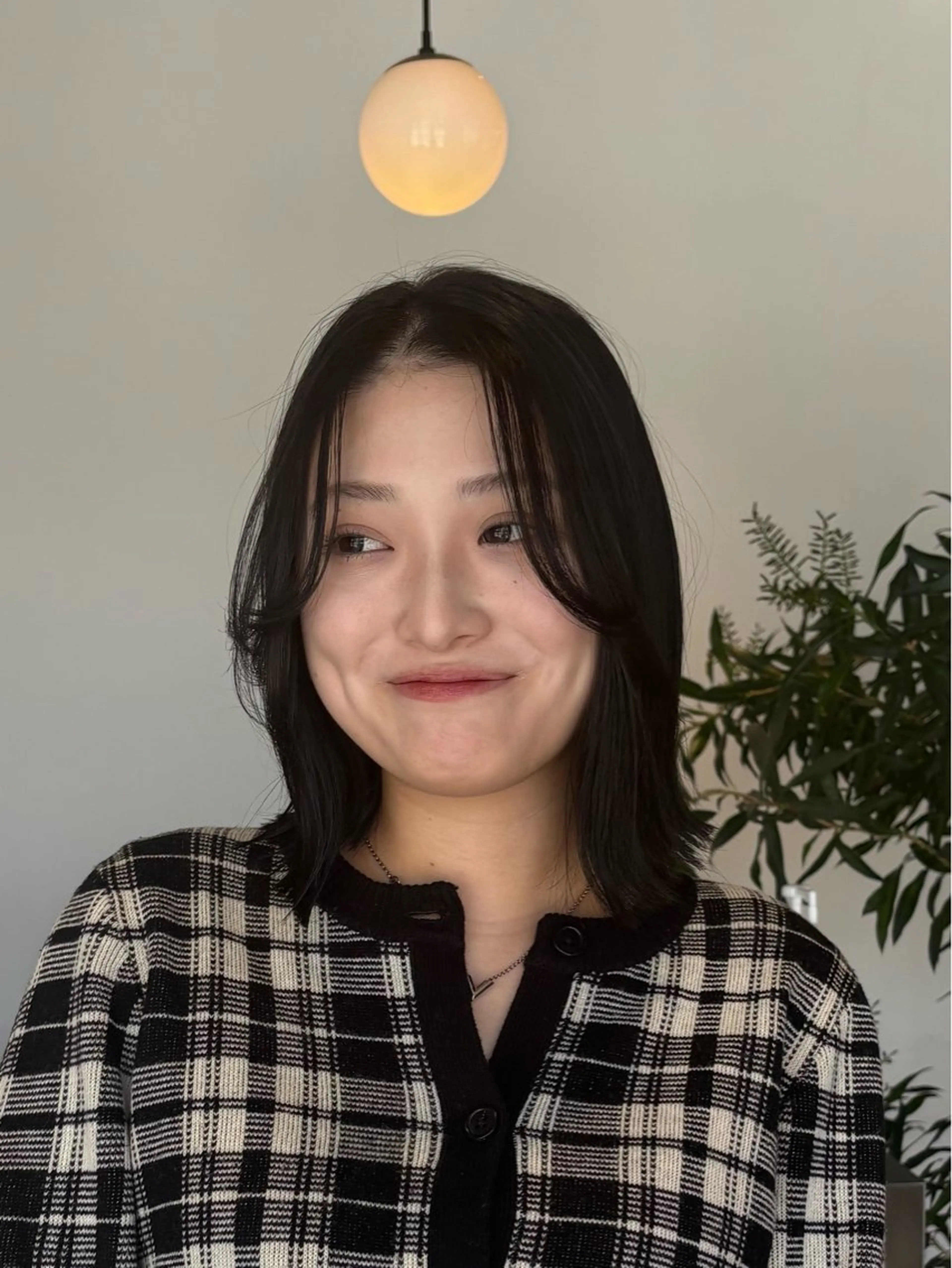 ミディアム BUSH所属・BUSH なかじませりなのヘアスタイル