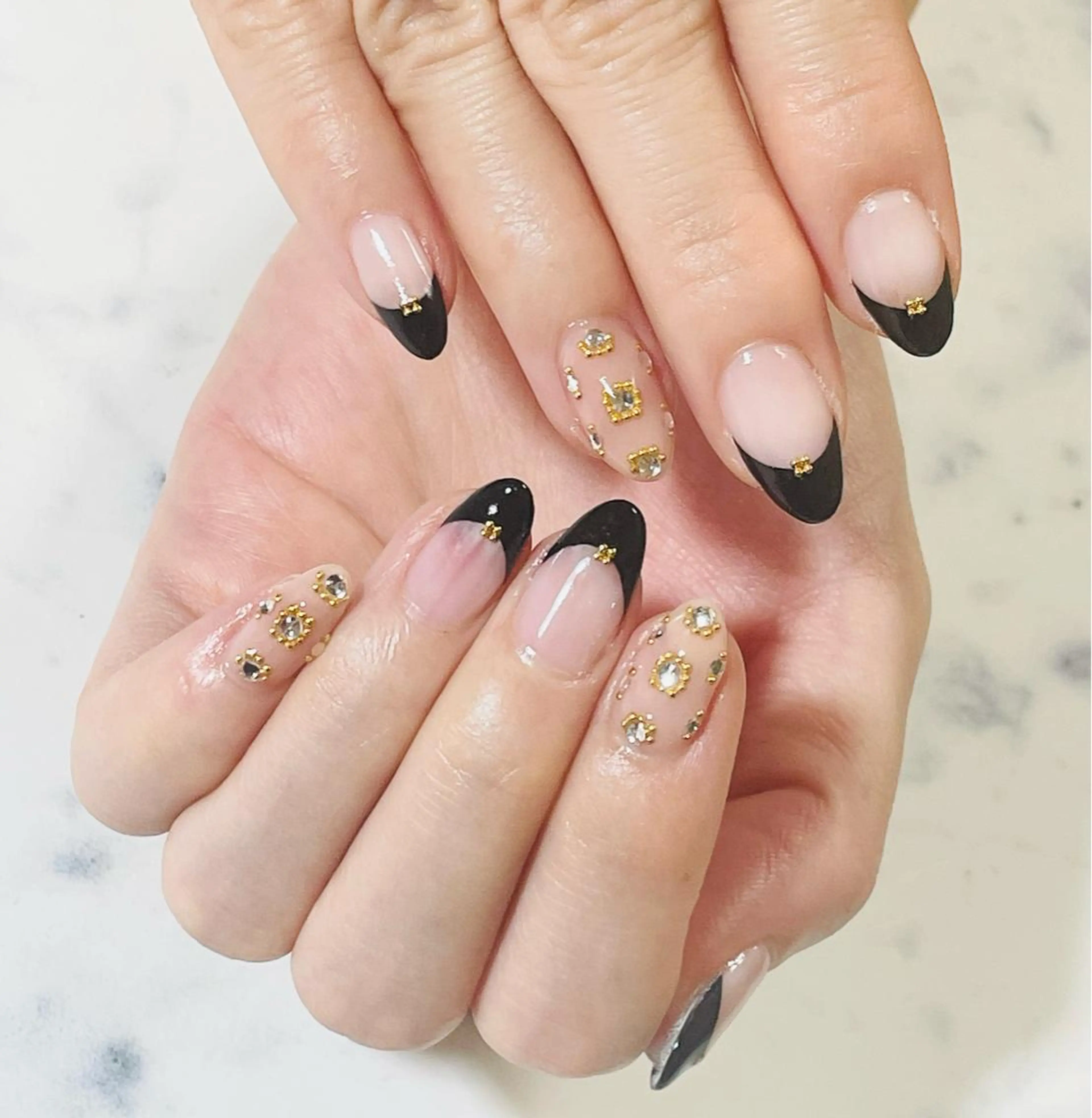 ネイル フレンチネイル ハンドネイル レワード所属・reward＊安藤 ゆかりのネイルデザイン