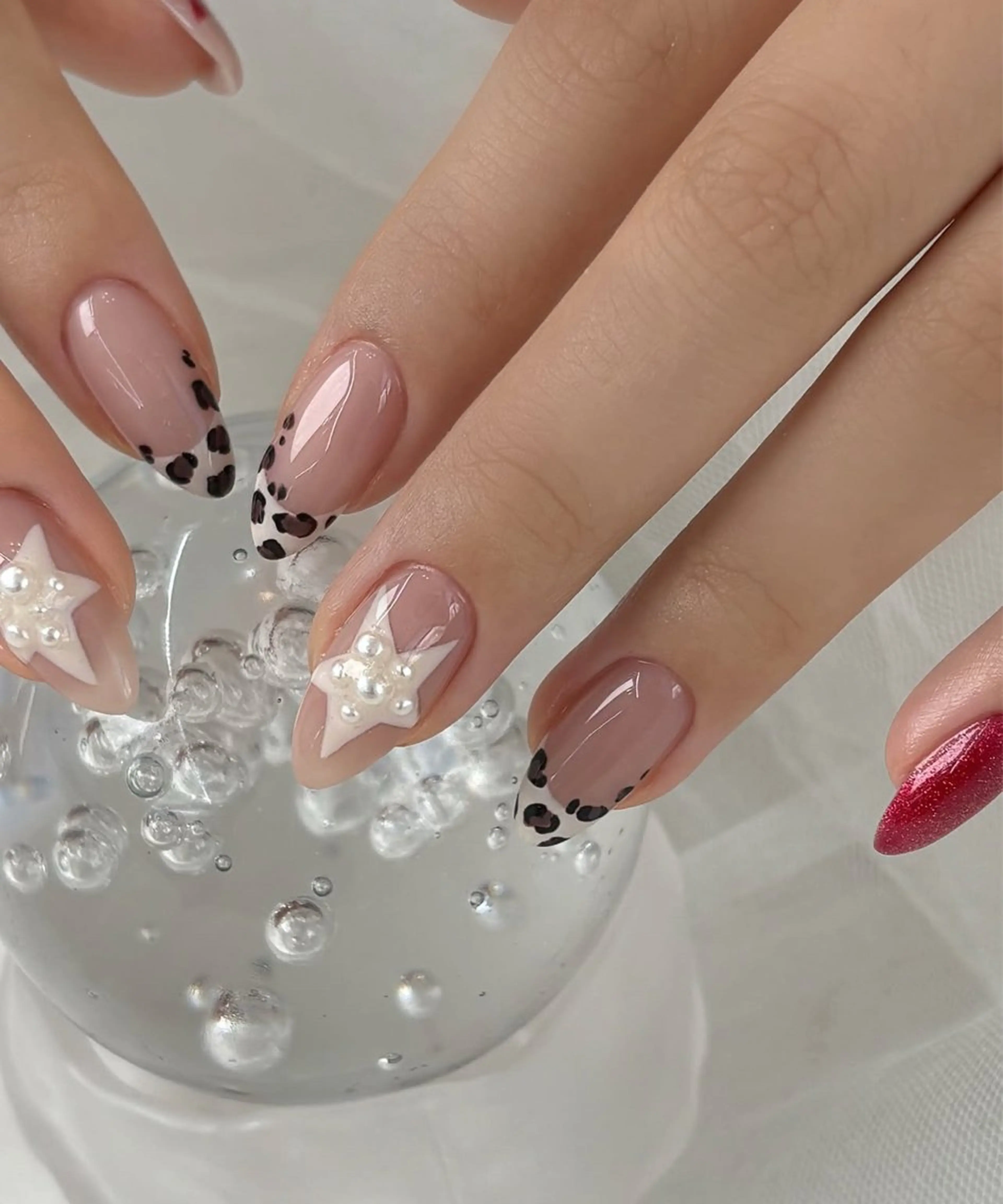 ネイル Le Clavier  Nail Salon所属・佐藤 ゆきのネイルデザイン