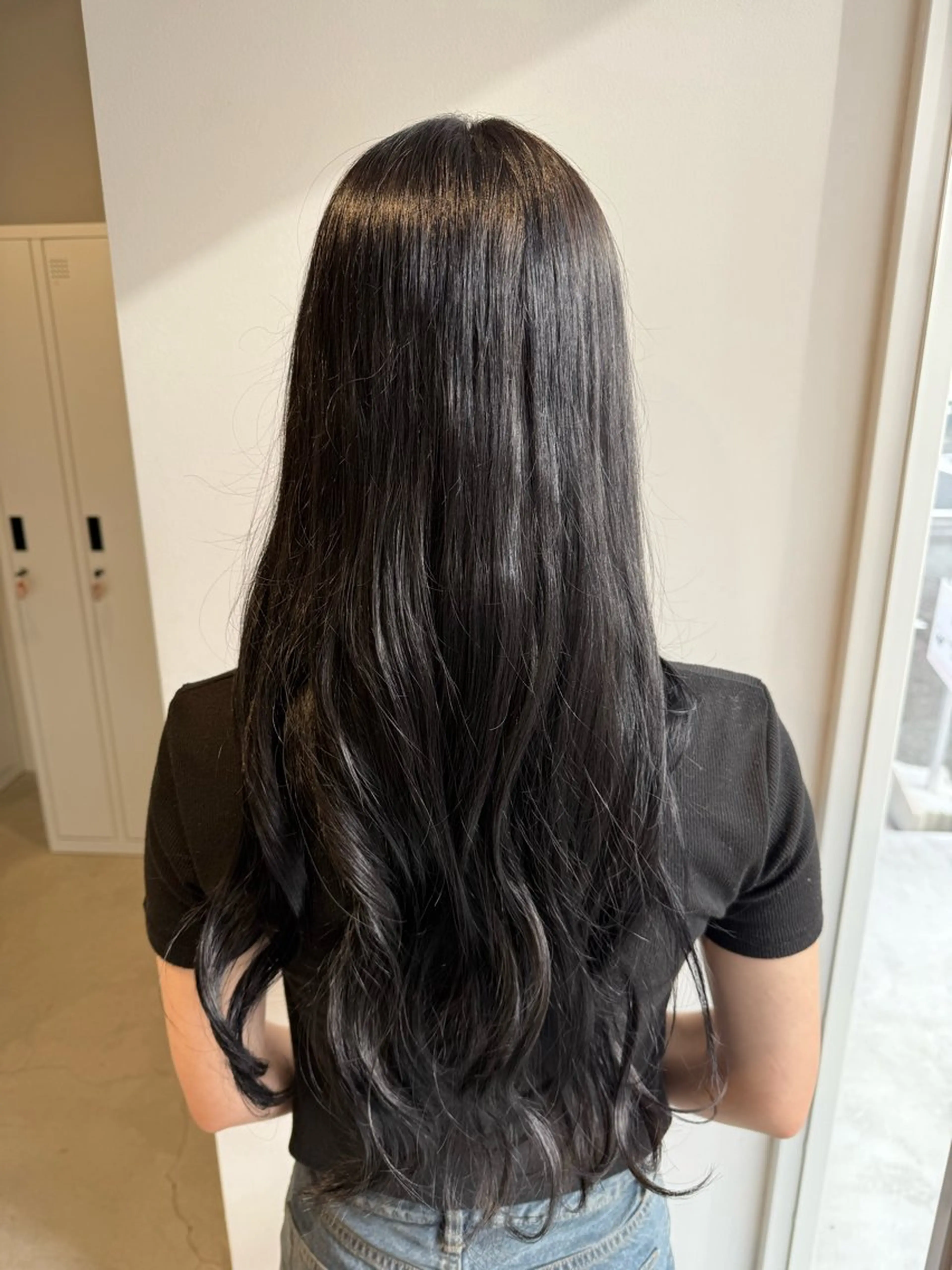 ロング 井手上 陽菜のヘアスタイル