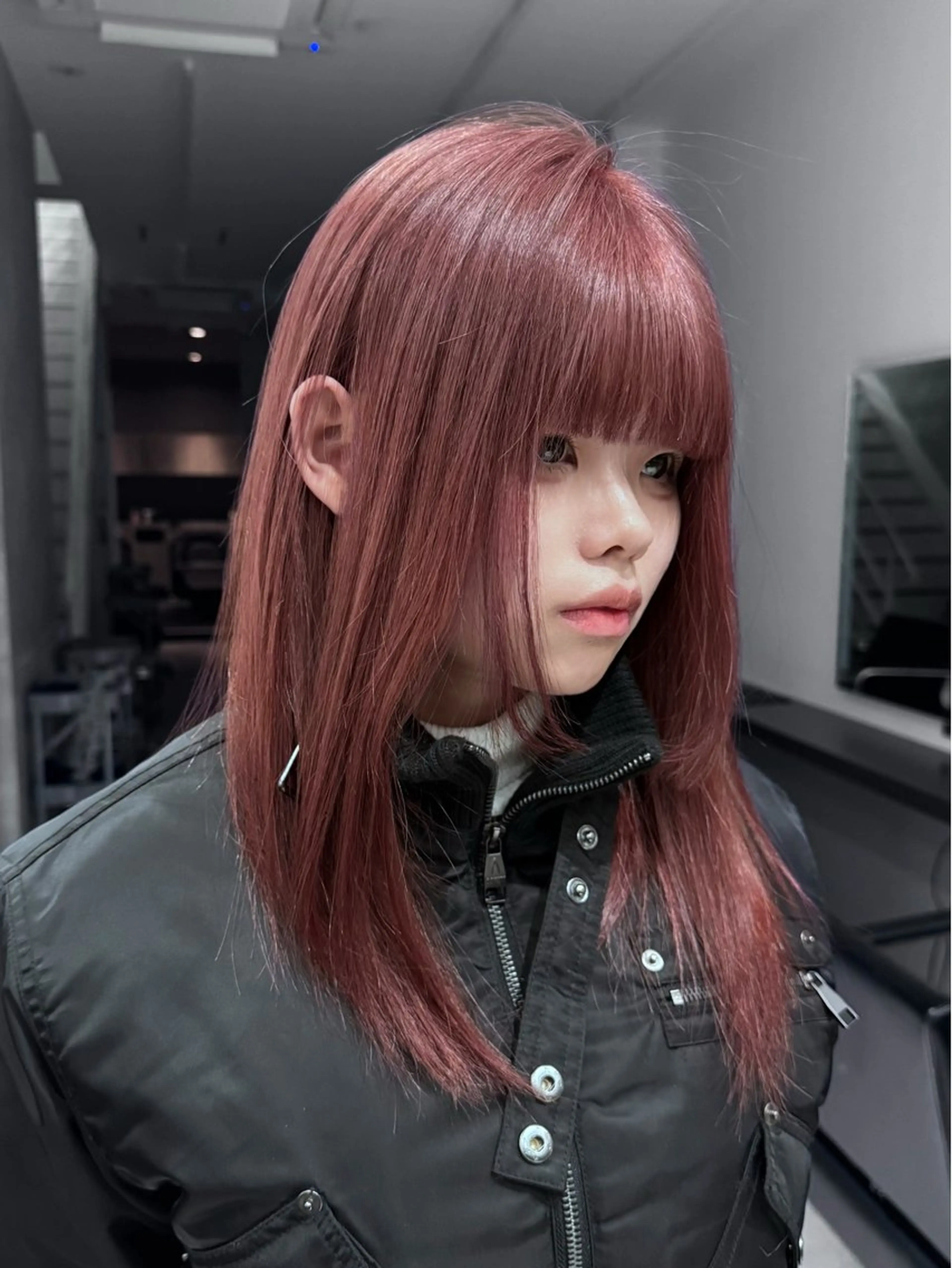 カラー ブリーチ 𝐥𝐚𝐲𝐞𝐫 韓⛓️ ブリーチのヘアスタイル