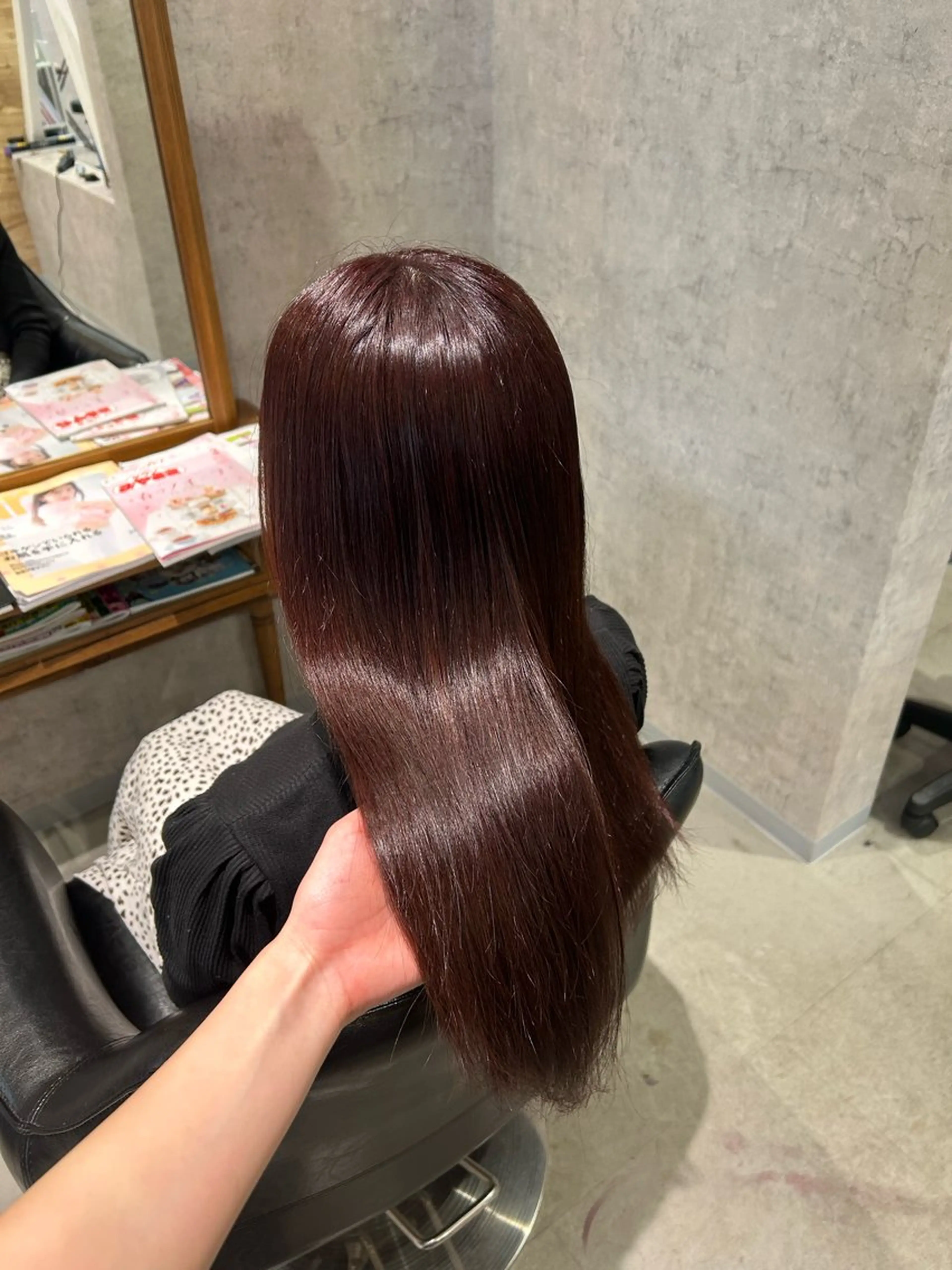 セミロング カラー suri-ru hair【スリールヘアー】所属・FURUSAWA AOIのヘアスタイル