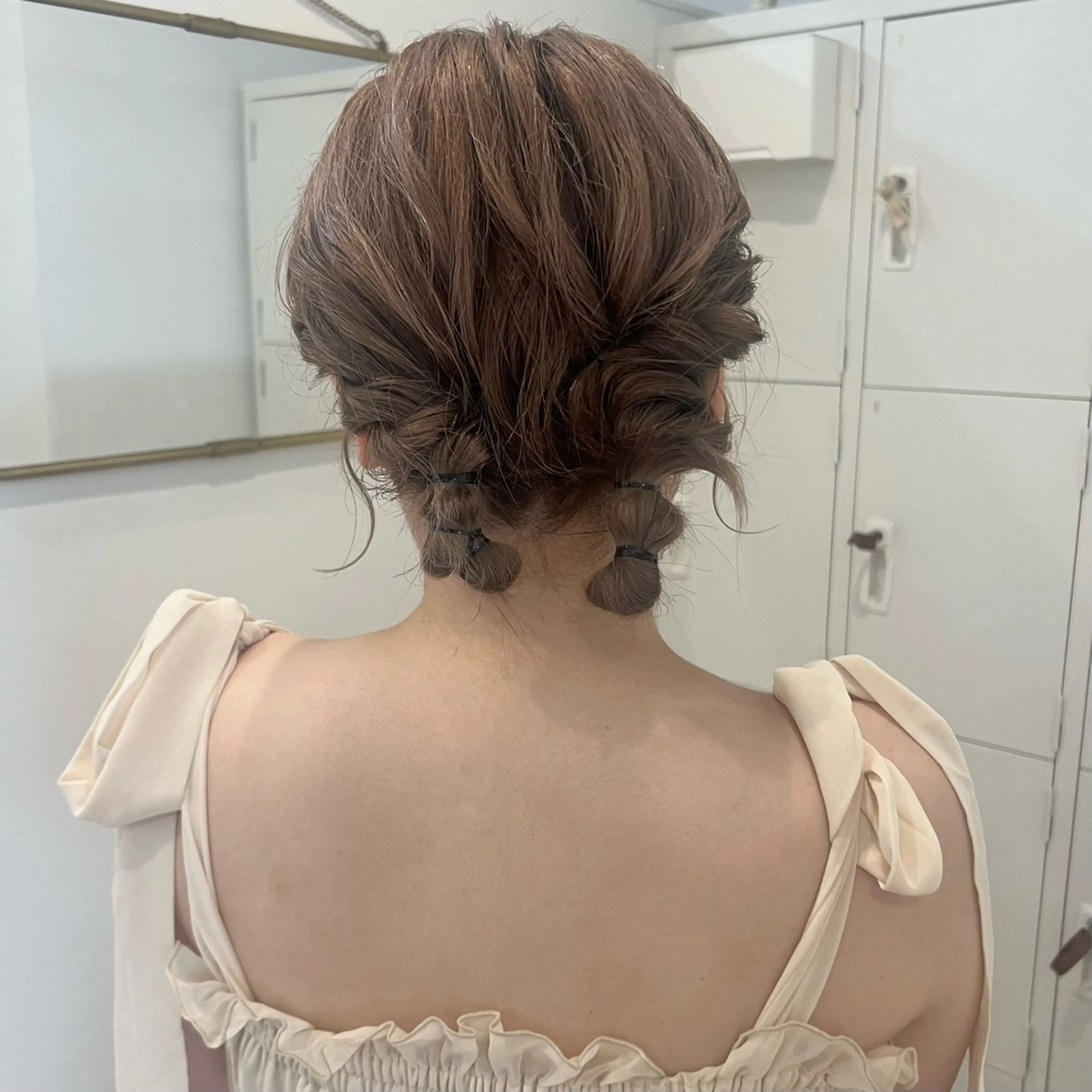 ミディアム ヘアアレンジ ヘアセット 透明感カラー、 アレンジ/miyuのヘアスタイル