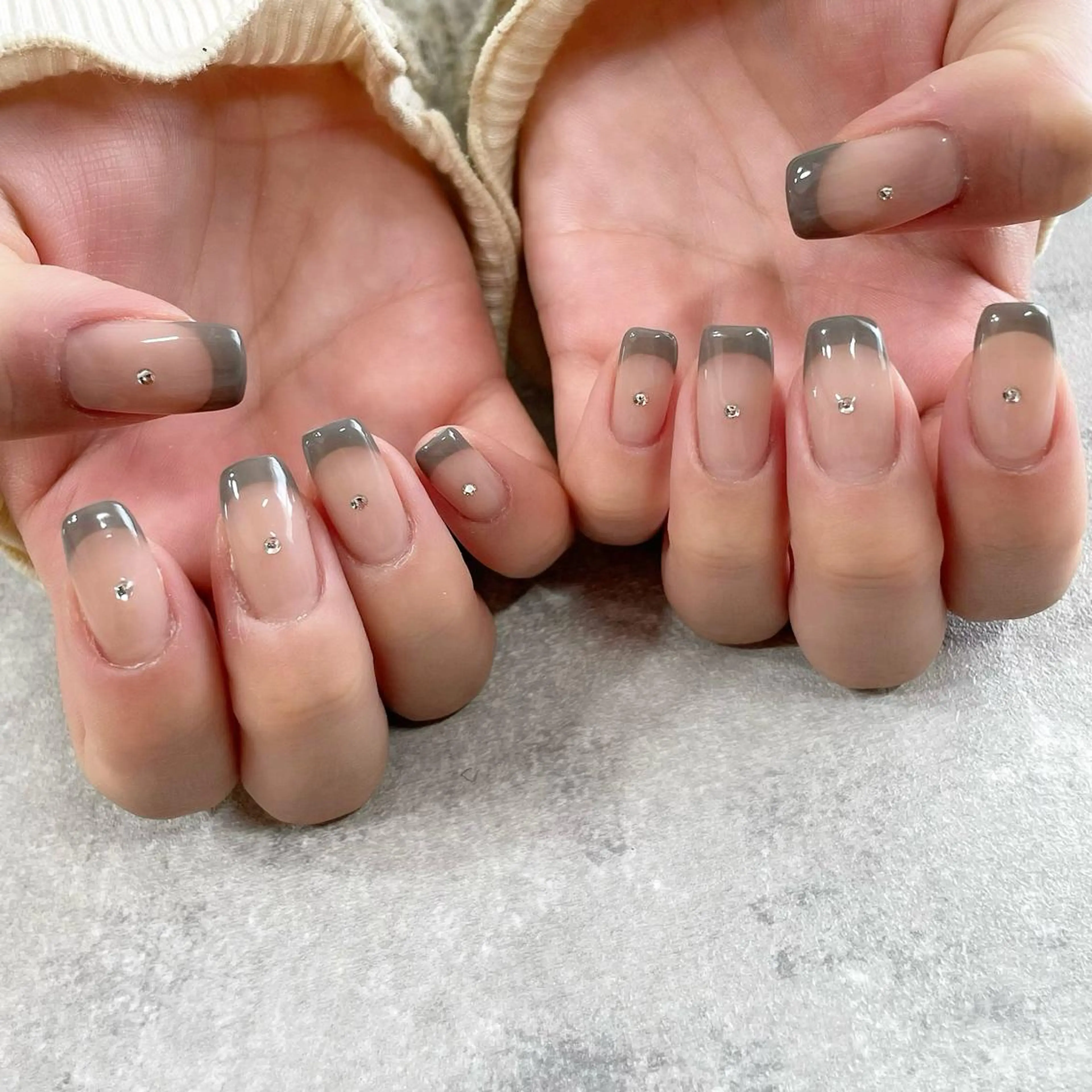 ネイル ジェルネイル シンプルネイル 東 千夏のネイルデザイン