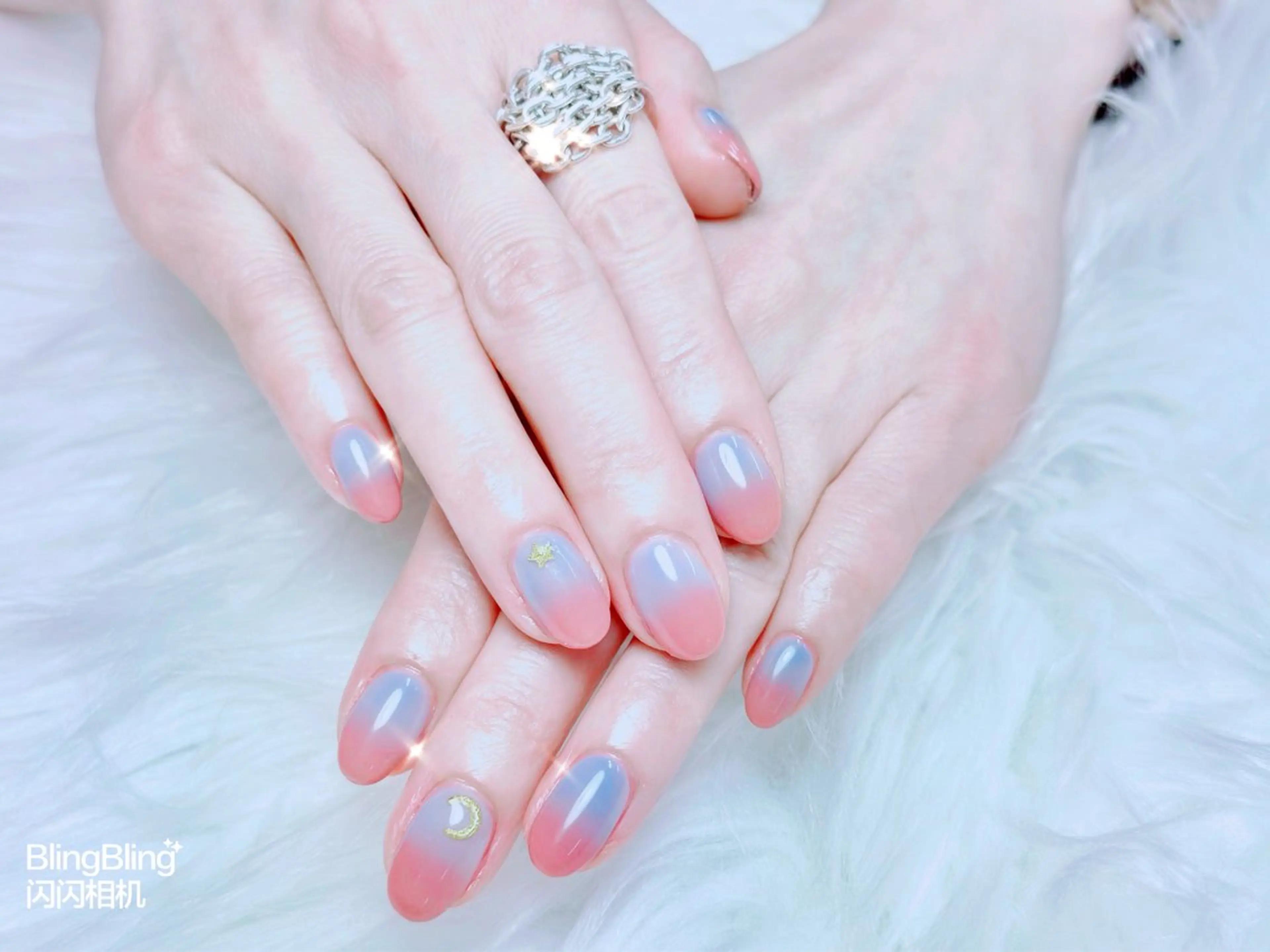 ネイル オーロラネイル チークネイル 長さ出し フットネイル フレンチネイル ハンドネイル ハンドケア NaNa nailのネイルデザイン