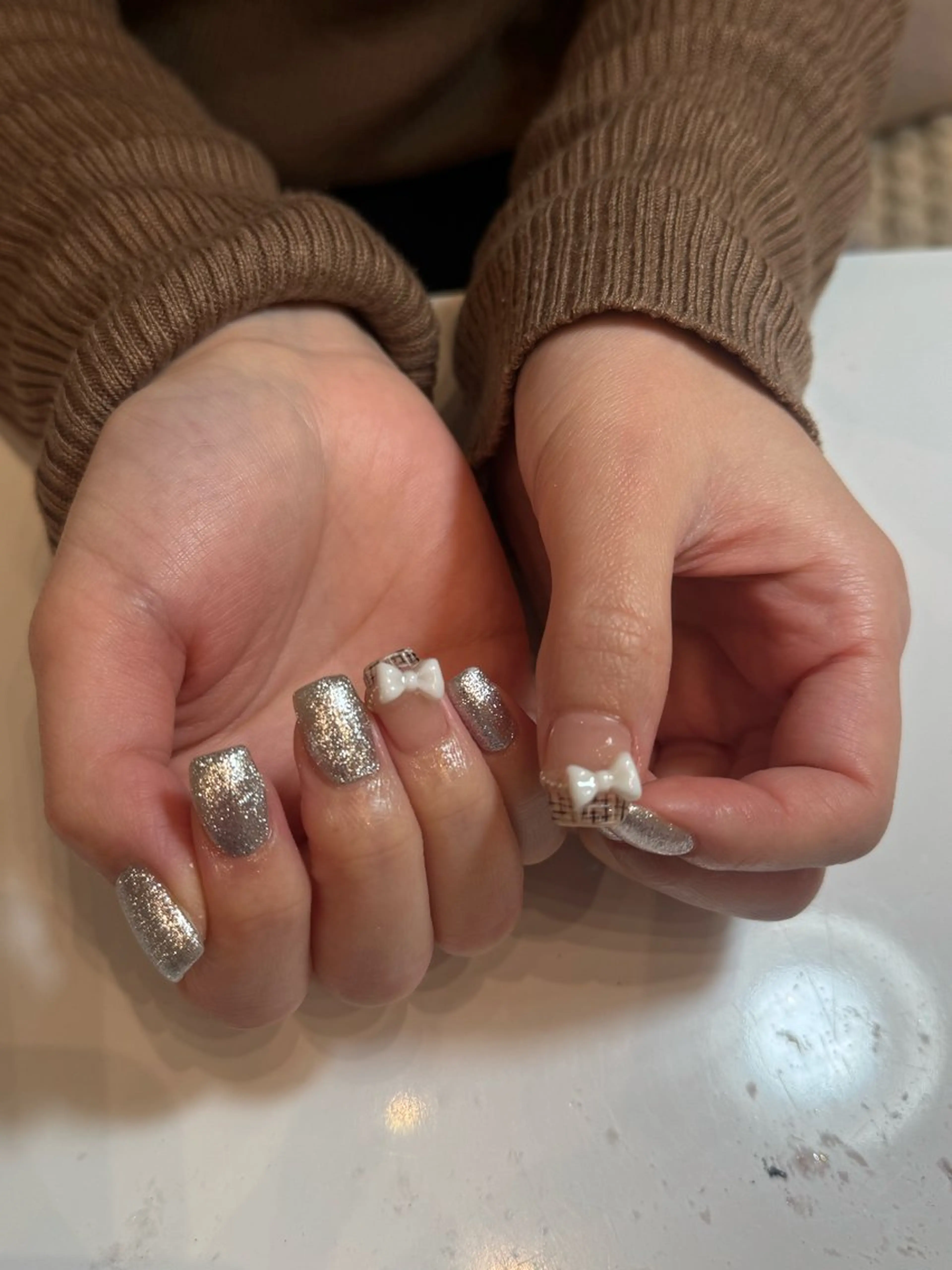 ハンド お好きなアート２本(オフなし)の写真