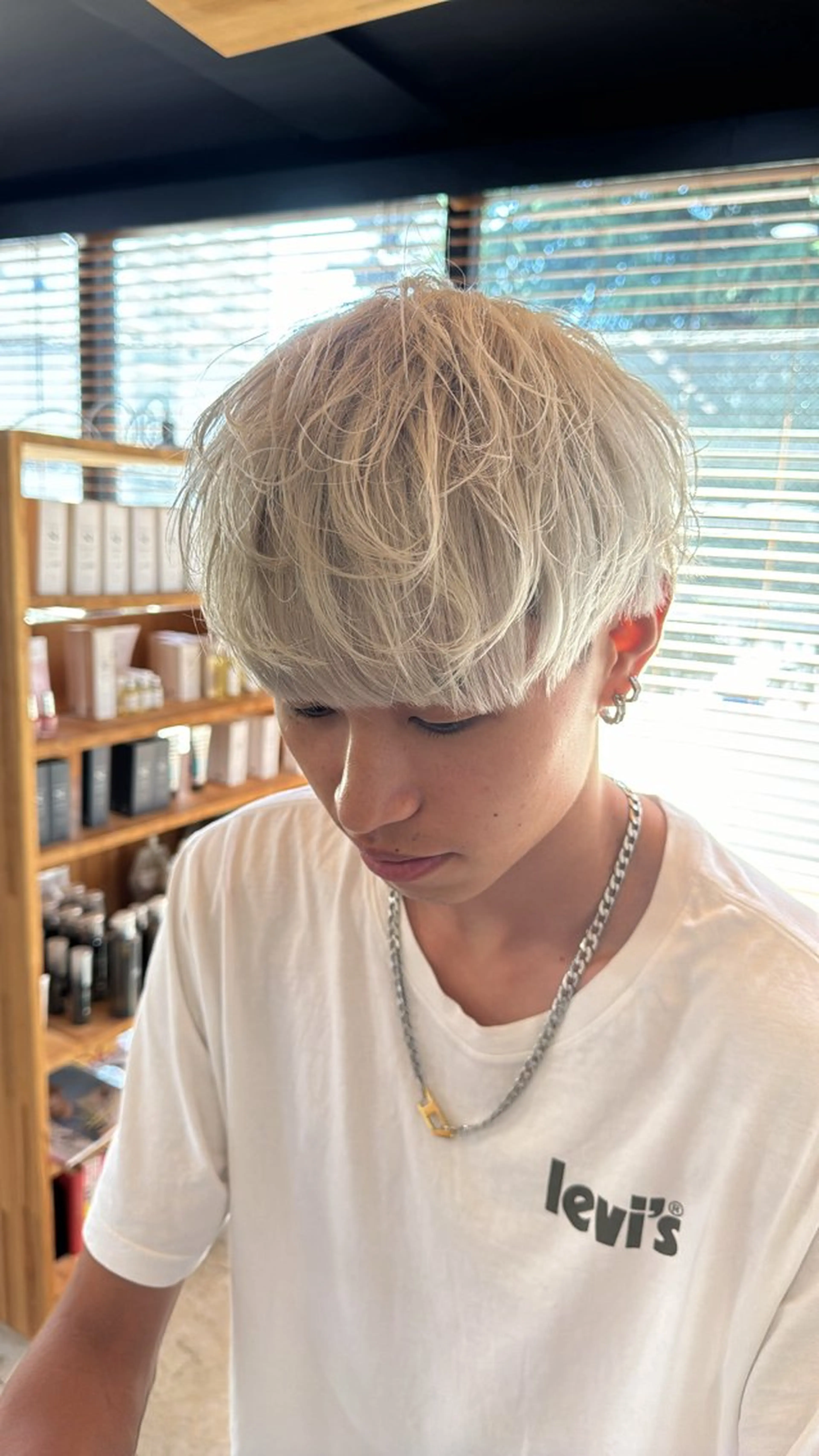 メンズ カット ヘアカラー トリートメント アキト/ メンズ/透明感暗髪のヘアスタイル