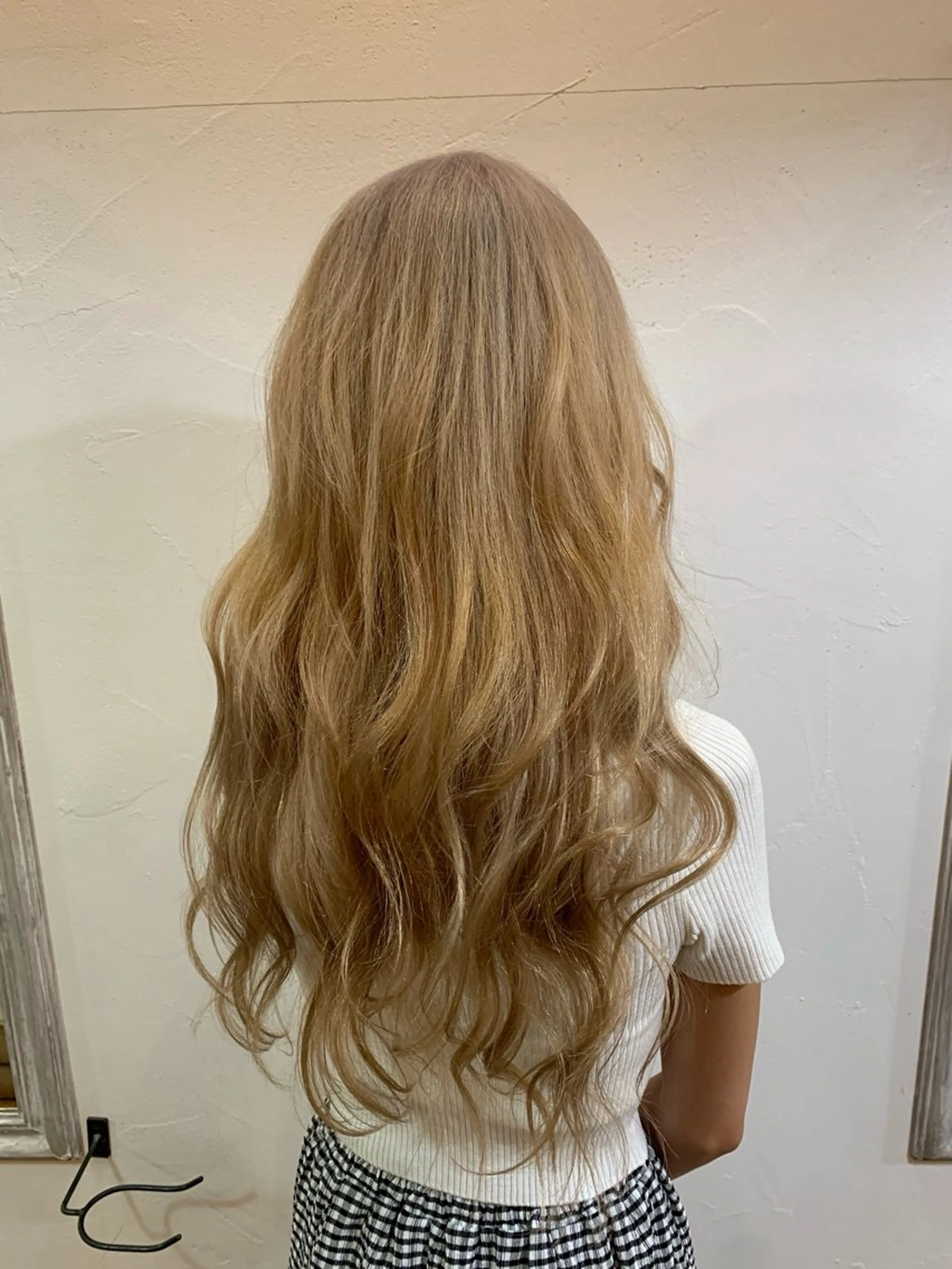 ロング ヘアカラー 山田 諭のヘアスタイル