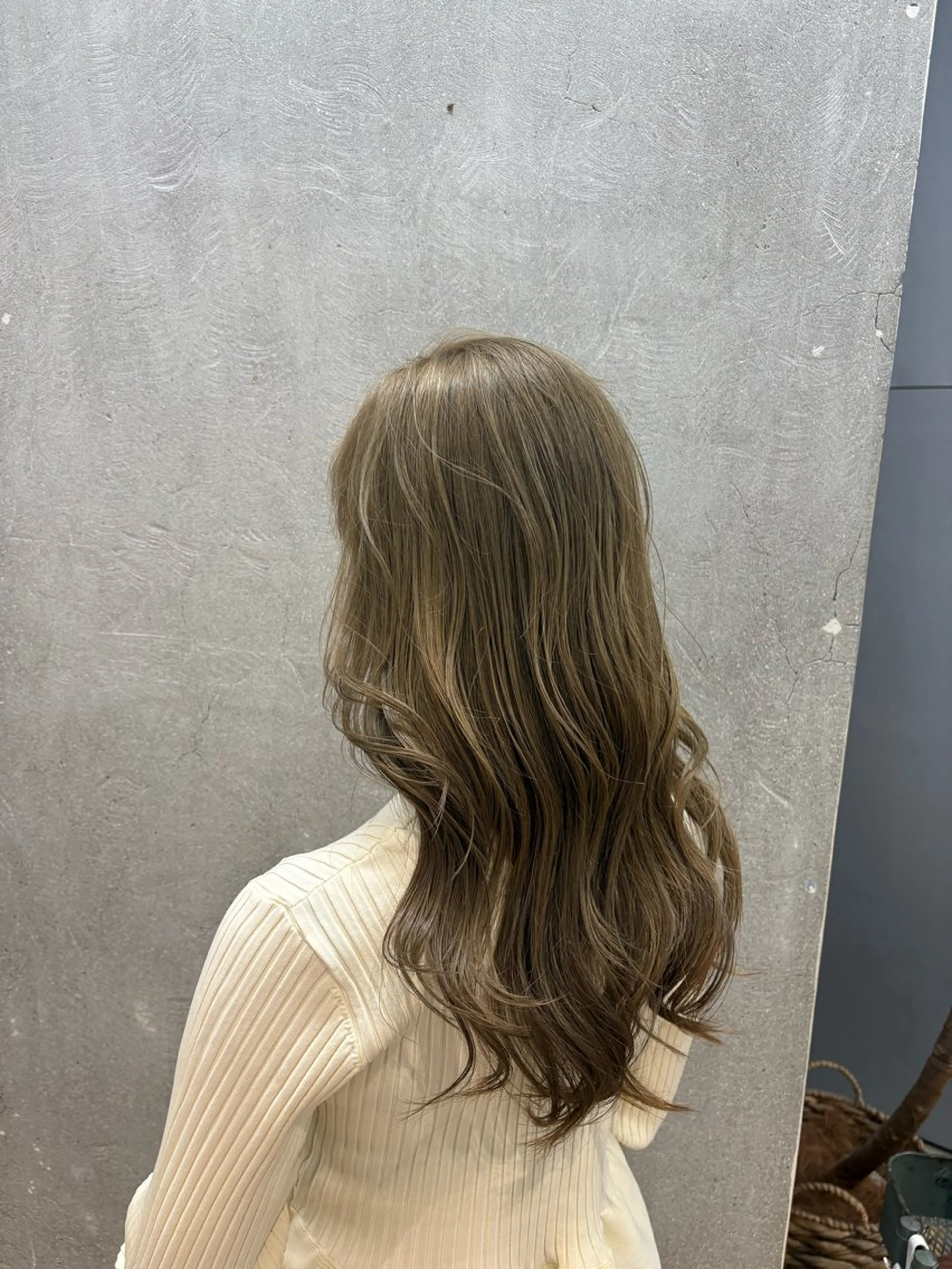 カラー Le'a  谷町🌱 ツボタホノカのヘアスタイル
