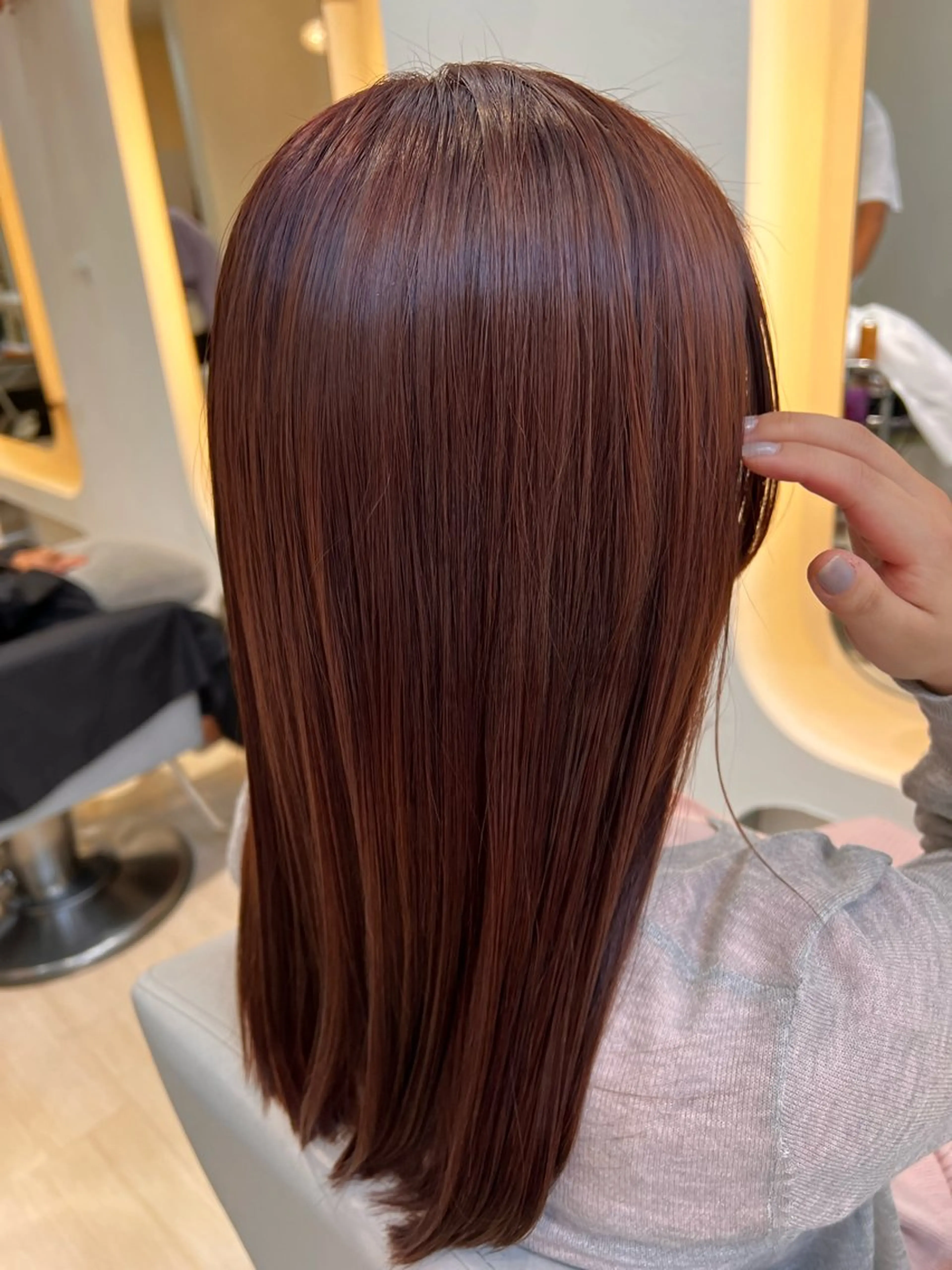 ミディアム カラー パーマ ヘアアレンジ メンズ キッズ ネイル マツエク・マツパ アイブロウ 堀井 凌平のヘアスタイル