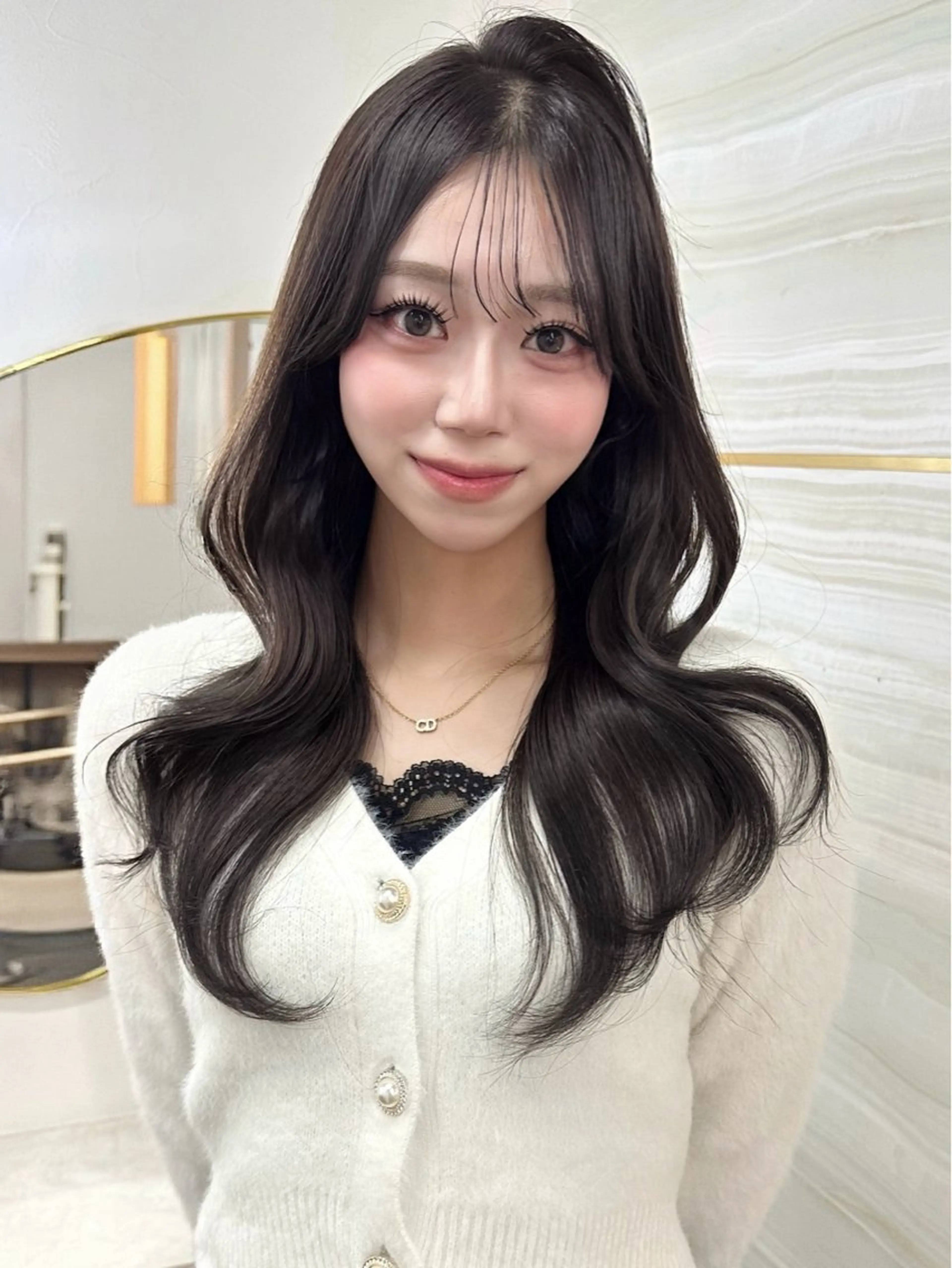 セミロング カラー ベージュカラー ブリーチ ブラウンカラー ケアブリーチ ダークグレー カット トリートメント 🦋高瀬寛菜🦋 韓国/ブリーチのヘアスタイル