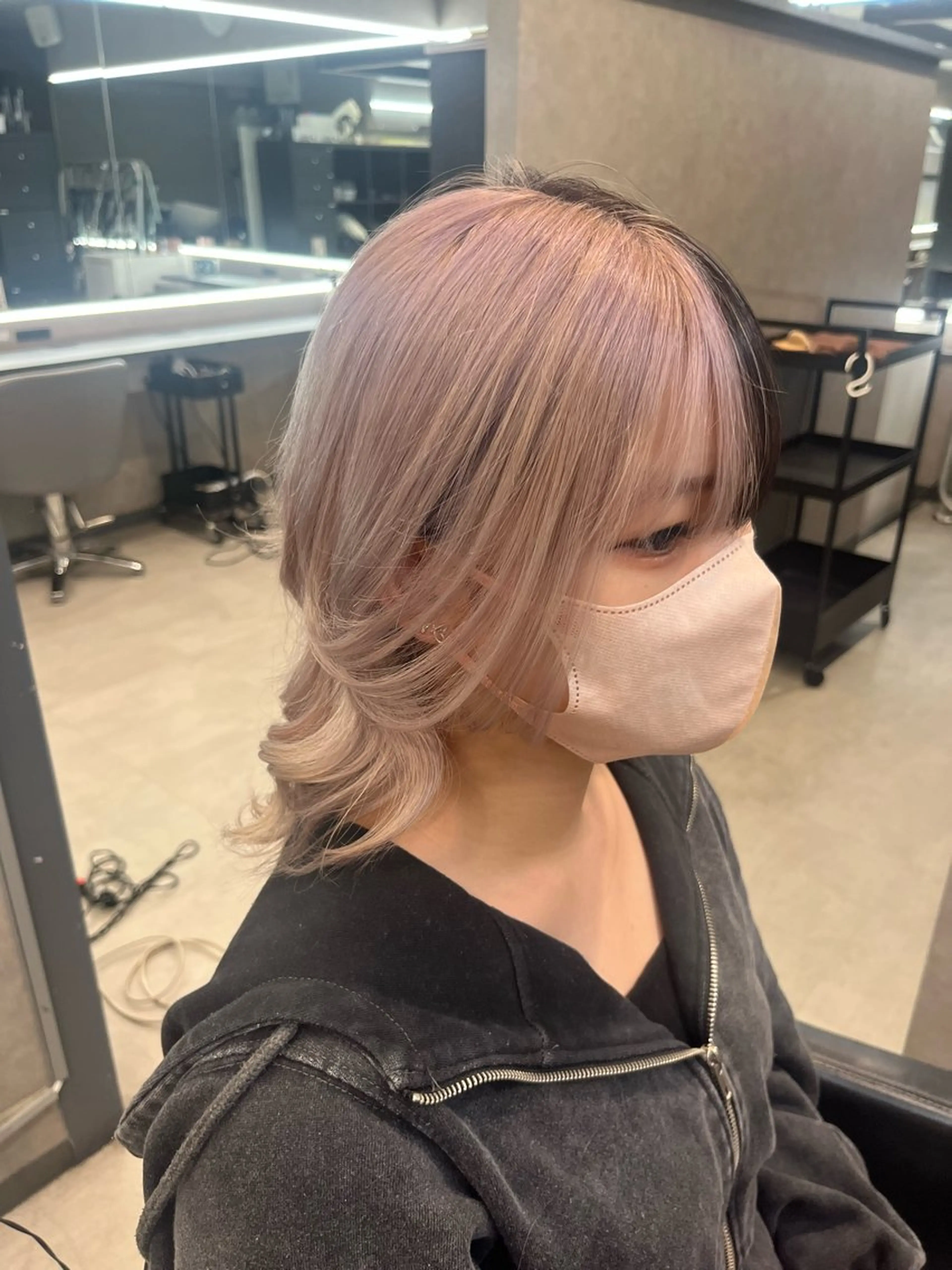 ミディアム カラー ブラウンカラー ショコラブラウン デザインカラー ピンクカラー ツートーンカラー 三木 郁人のヘアスタイル