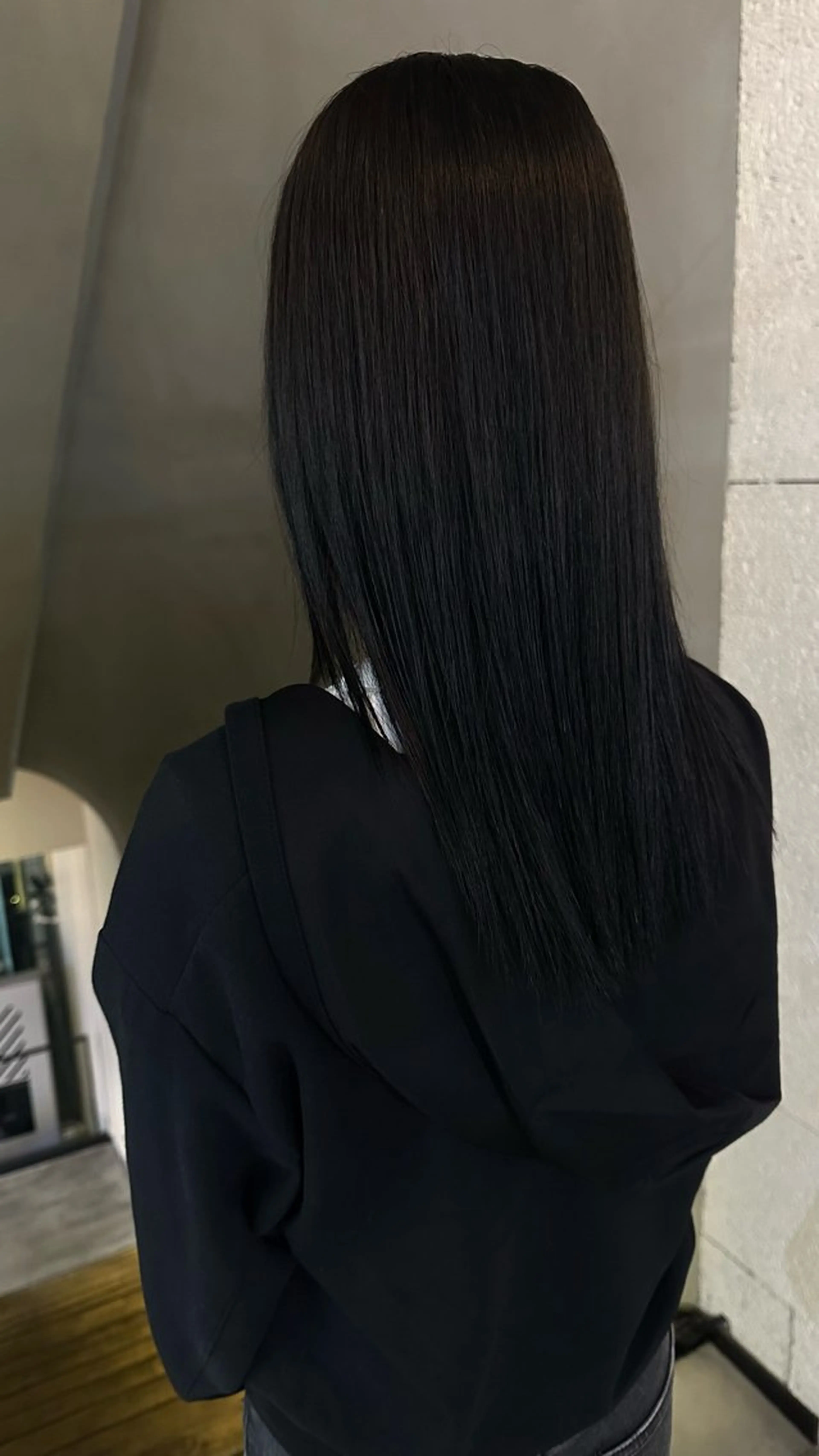 カラー 黒髪 ブルーカラー ブルーブラック 透明感カラー ヘアカラー Reina 札幌美容師のヘアスタイル