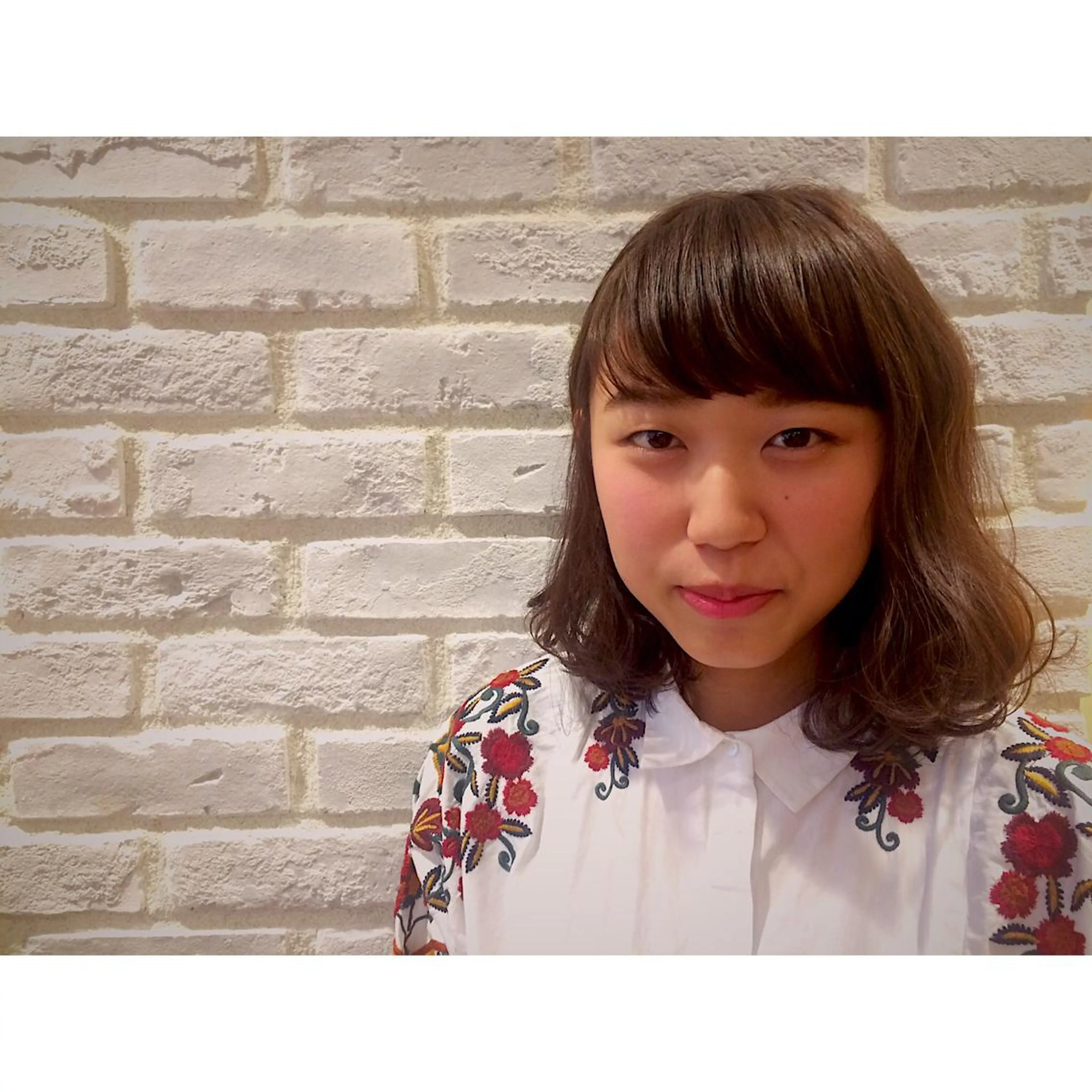 ミディアム セミロング カラー パーマ ヘアアレンジ 藤井 菜緒のヘアスタイル