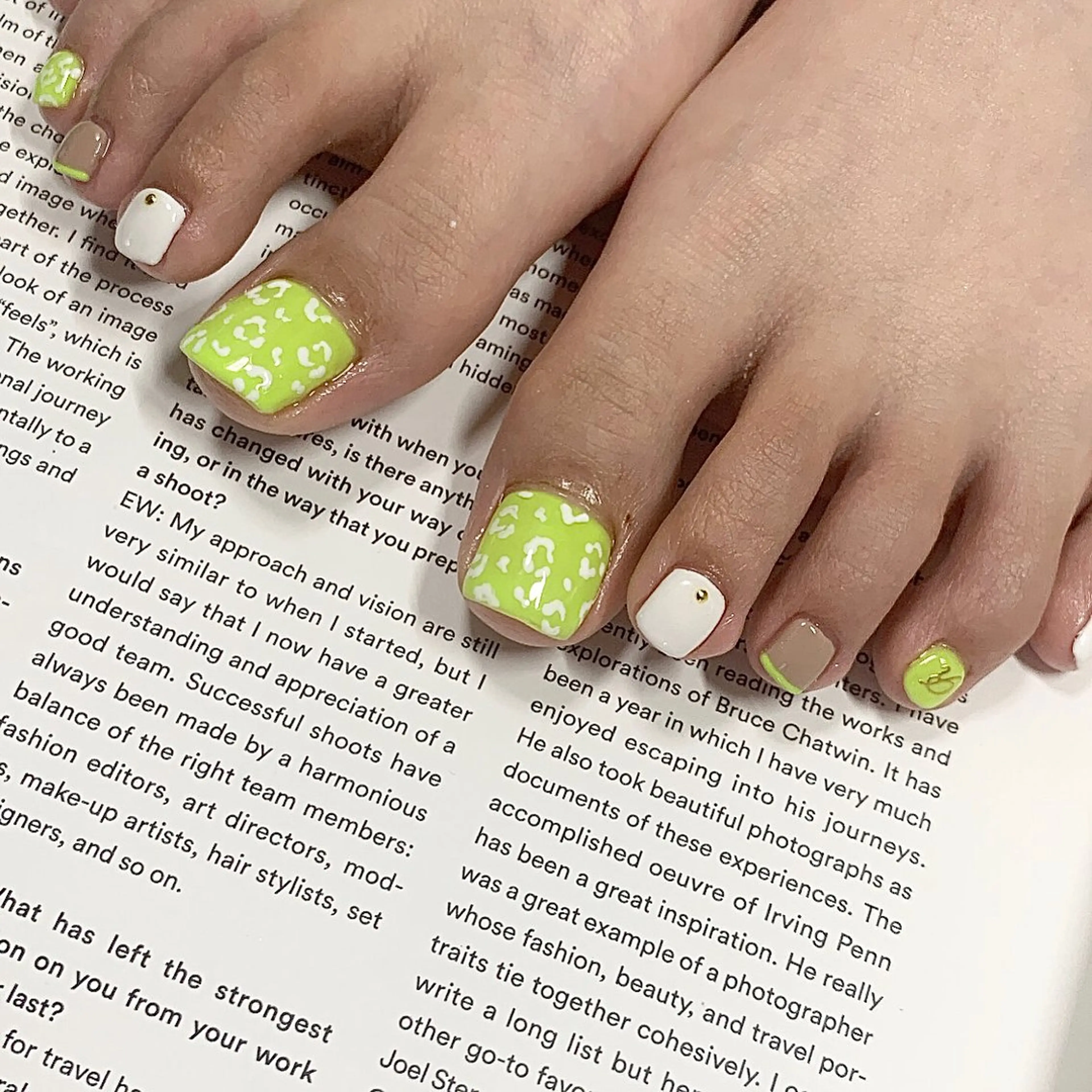 ネイル ブルー ジェルネイル キラキラネイル 韓国ネイル マグネットネイル ハンドネイル RooM -produce by maynail-所属・RooM -mizuki-のネイルデザイン