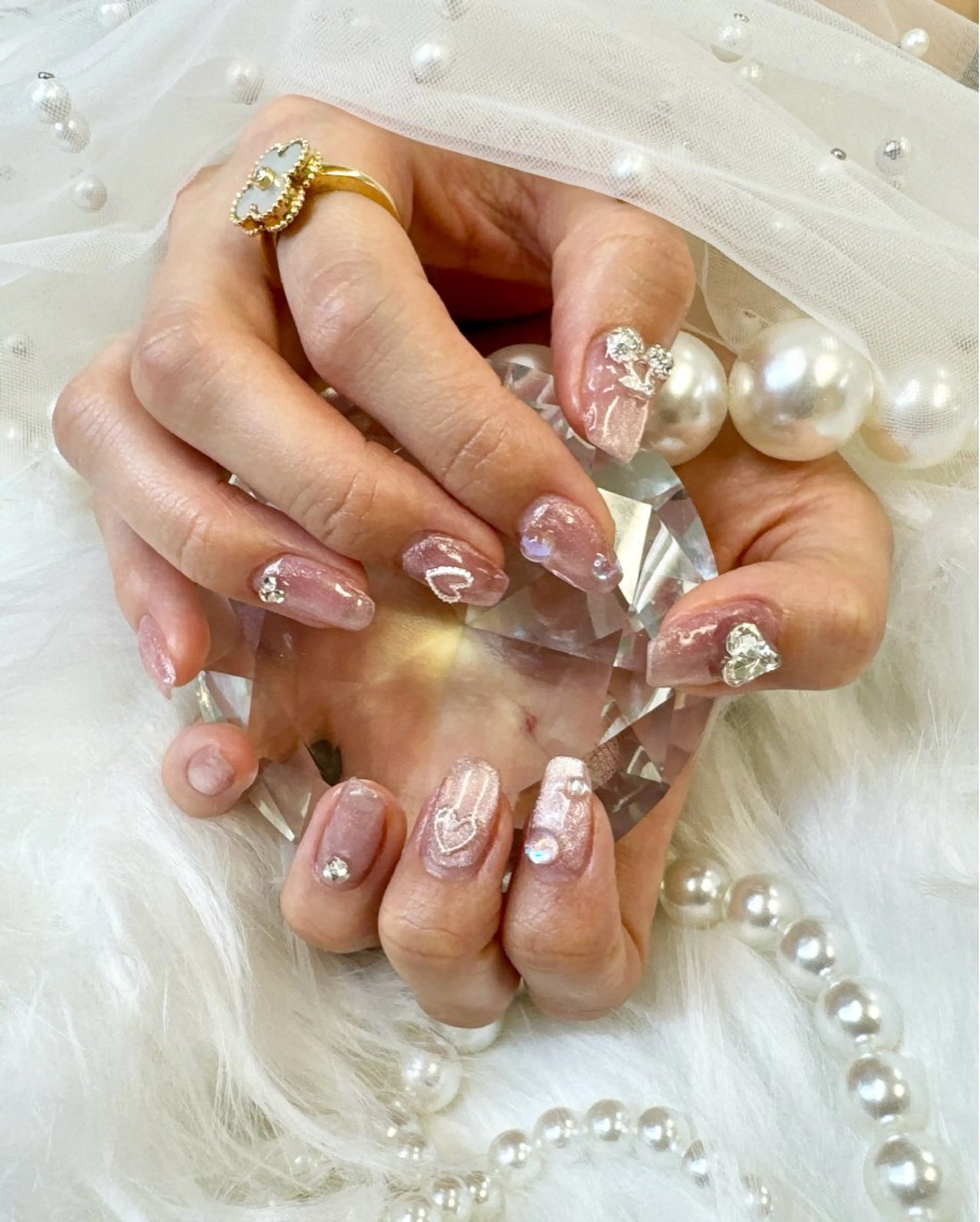 ネイル フレンチネイル ジェルネイル ガラスフレンチ キラキラネイル マグネットネイル クイーンズネイル銀座所属・Queeens nailのネイルデザイン